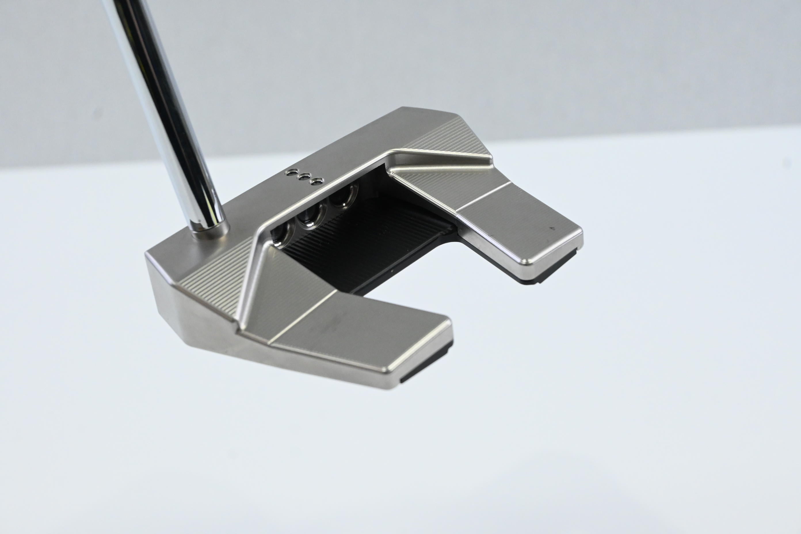 Scotty Cameron 2024 Phantom 5 Putter / 33 Inch