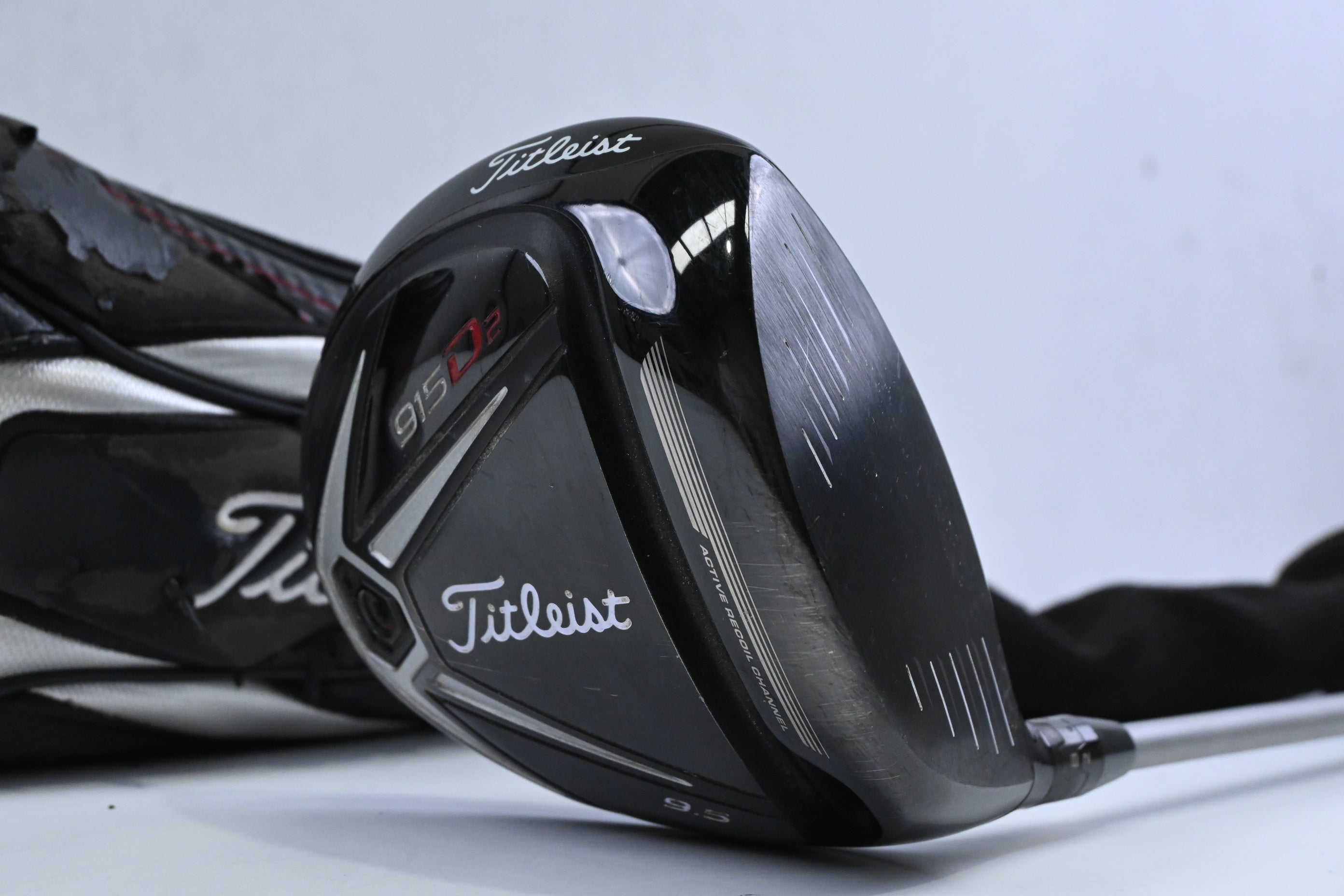 Titleist 915 D2 Driver / 9.5 Degree / Regular Flex Diamana S+ 60 Shaft