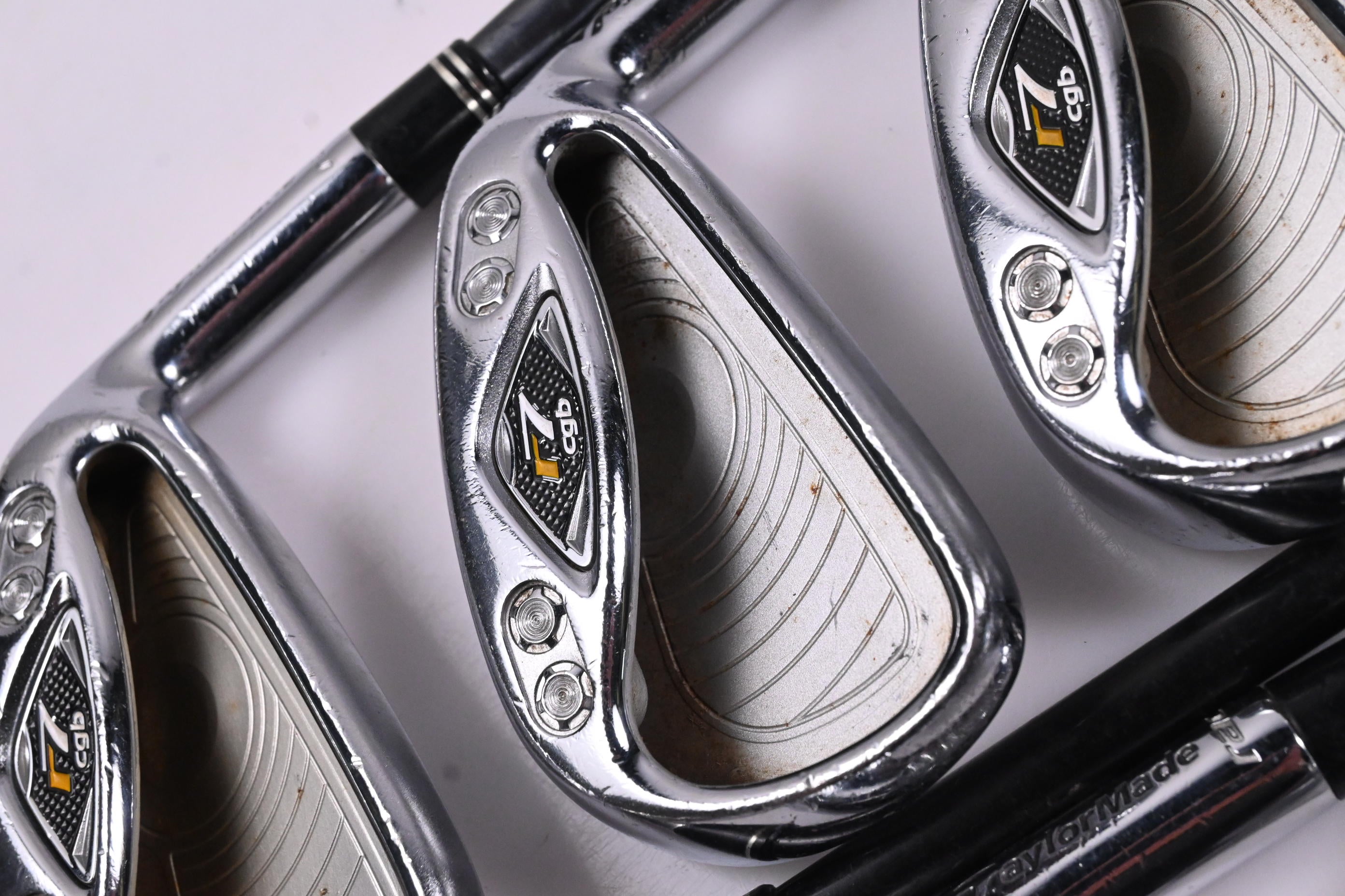 Taylormade R7 CGB Irons / 5-PW / Regular Flex Taylormade 55 Shafts