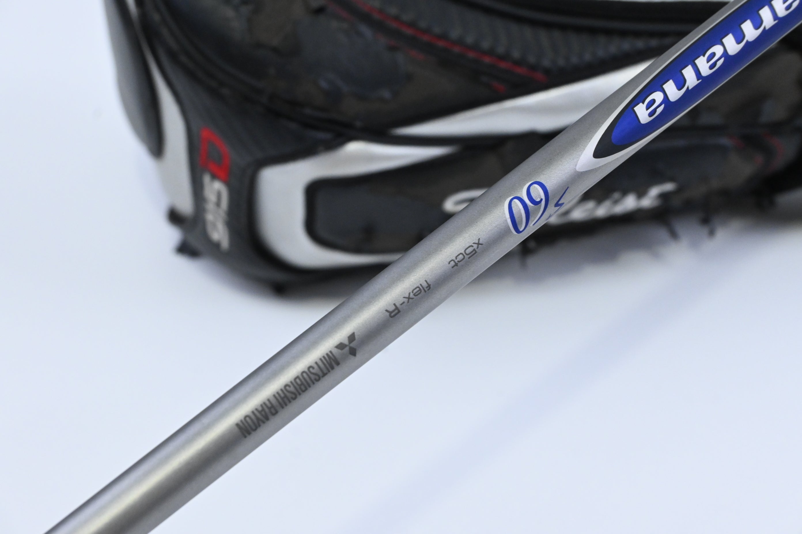 Titleist 915 D2 Driver / 9.5 Degree / Regular Flex Diamana S+ 60 Shaft