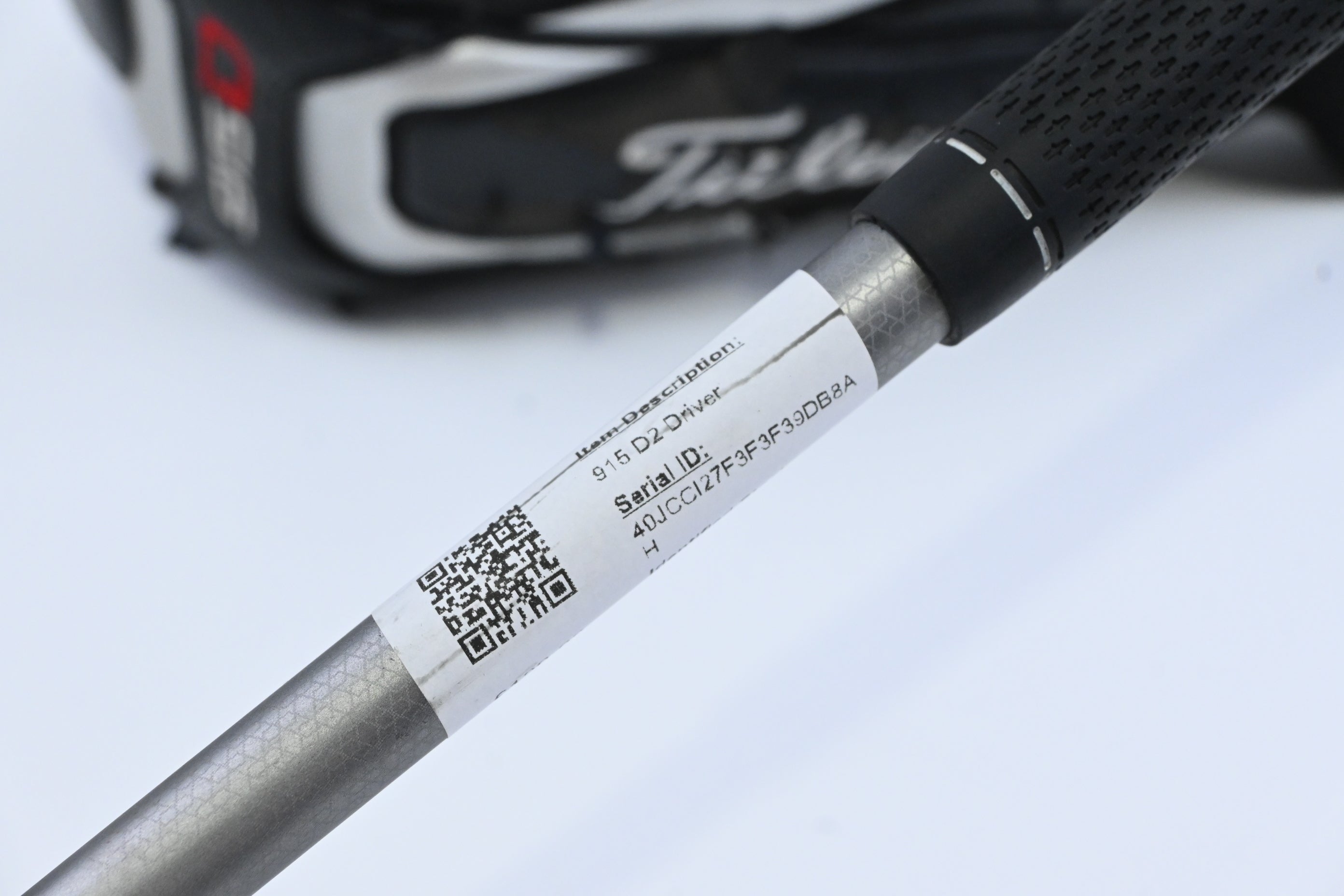 Titleist 915 D2 Driver / 9.5 Degree / Regular Flex Diamana S+ 60 Shaft