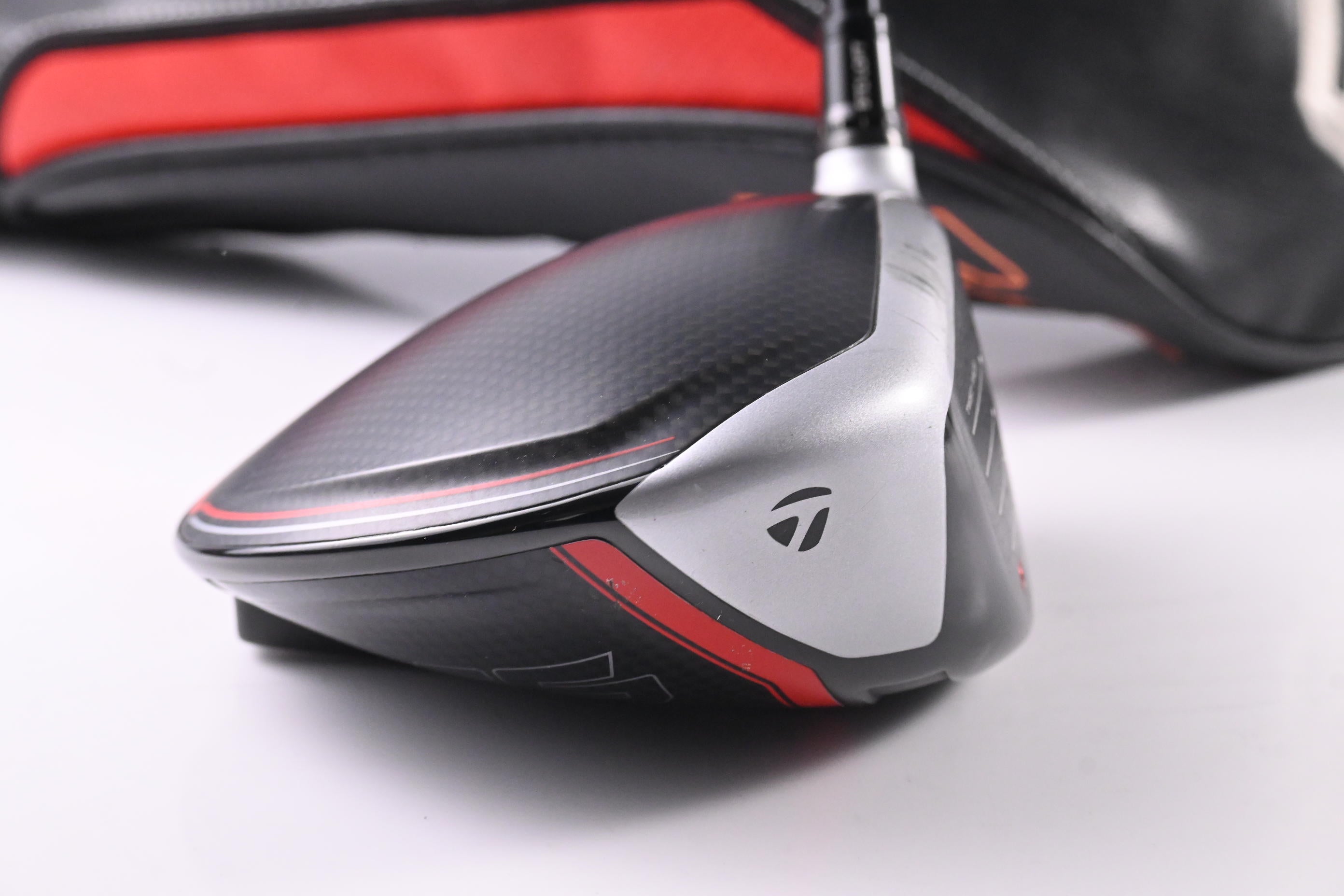 Taylormade M6 Driver / 10.5 Degree / Stiff Flex Fujikura Atmos Red 5 Shaft