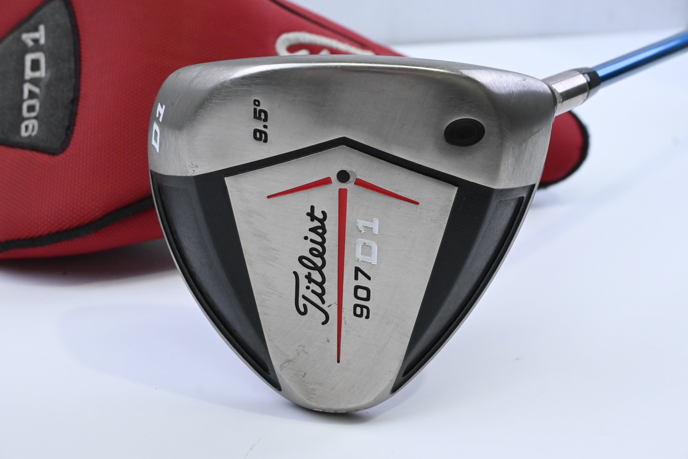 Titleist 907 D1 Driver / 9.5 Degree / Stiff Flex Aldila VS Proto 65 Shaft