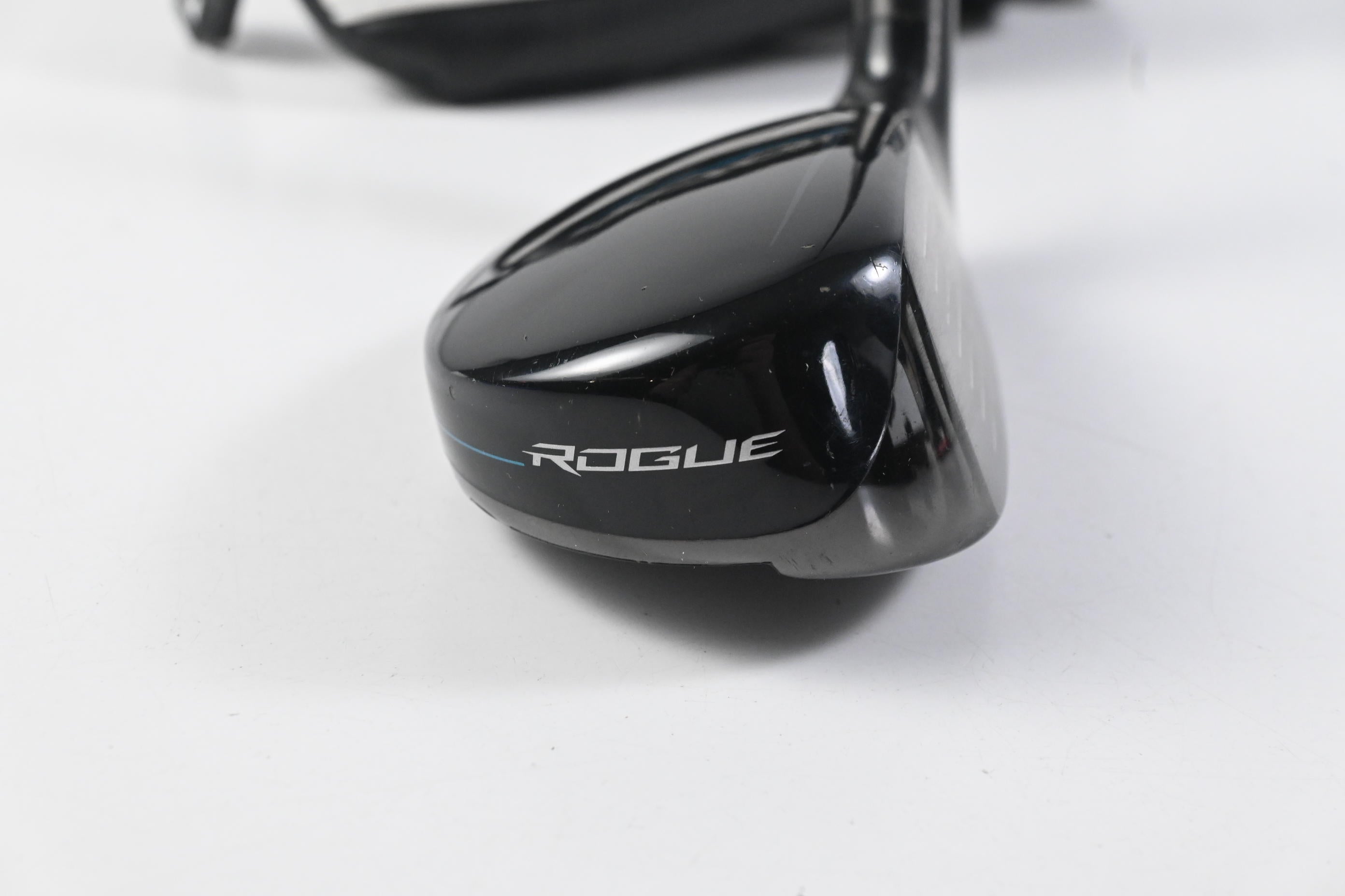Callaway Rogue #4 Hybrid / 21 Degree / Regular Flex Aldila Synergy 60 Shaft