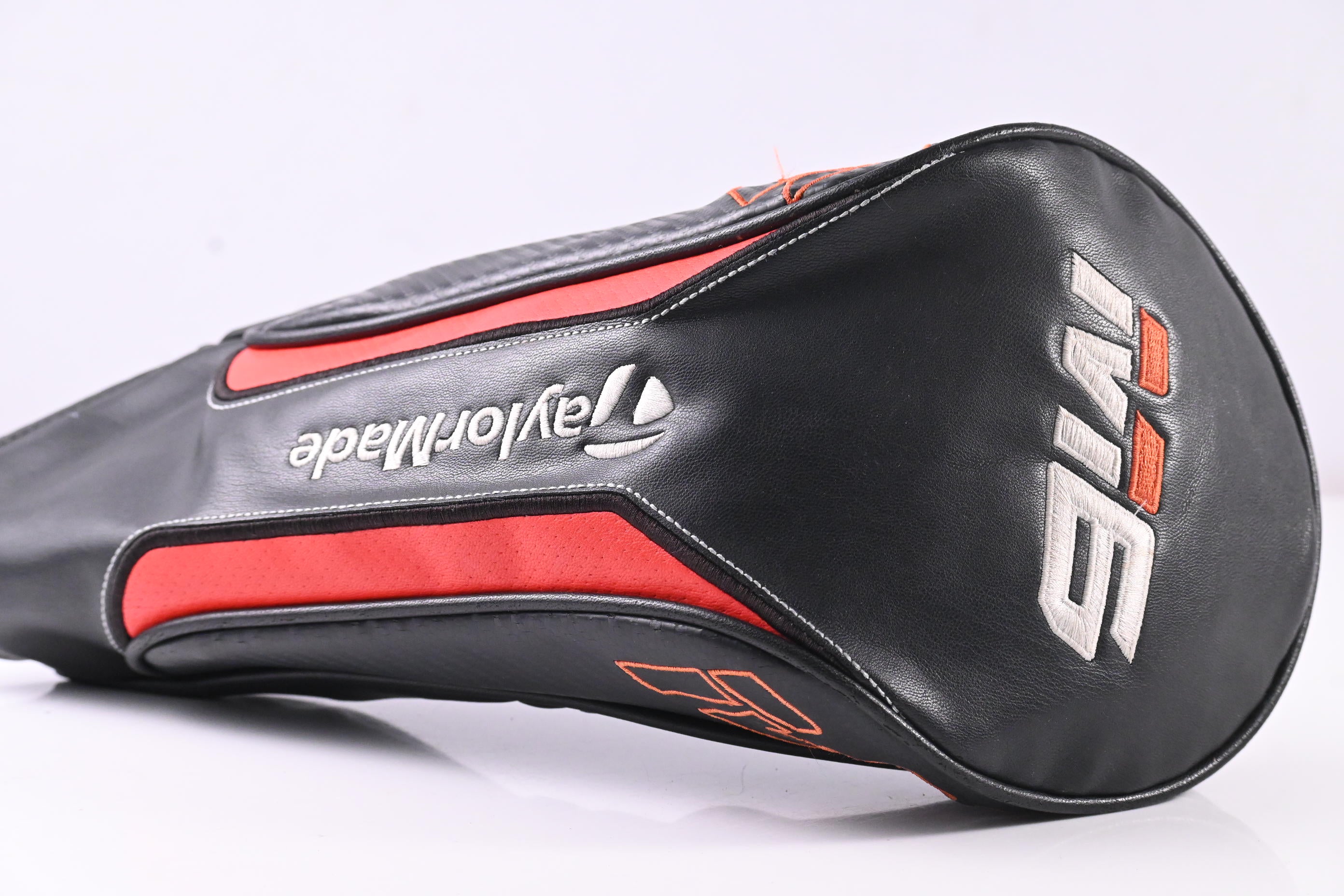 Taylormade M6 Driver / 10.5 Degree / Stiff Flex Fujikura Atmos Red 5 Shaft