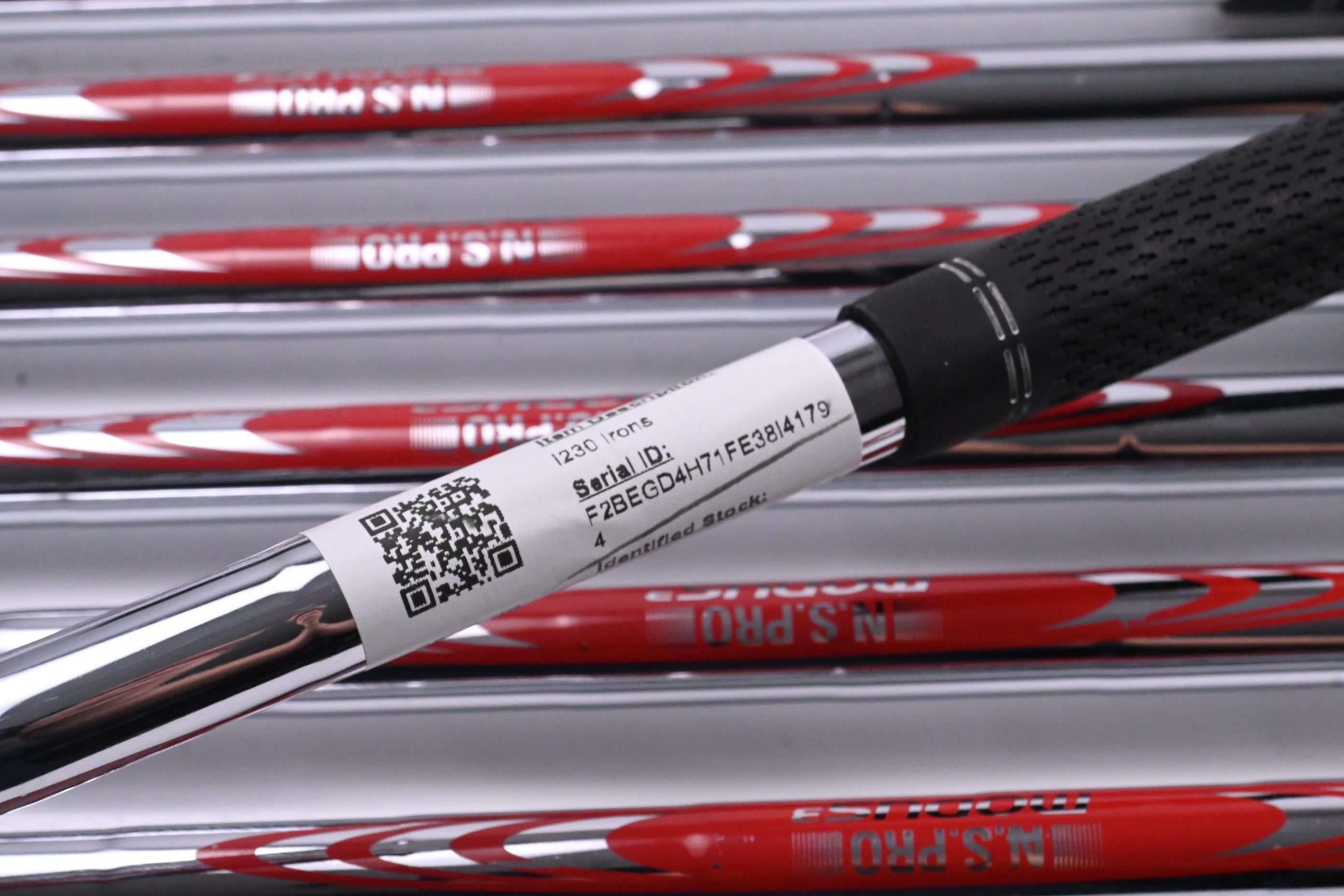 Left Hand Ping i230 Irons / 4-PW / Blue Dot / Stiff Flex N.S.Pro Modus³ Tour 105