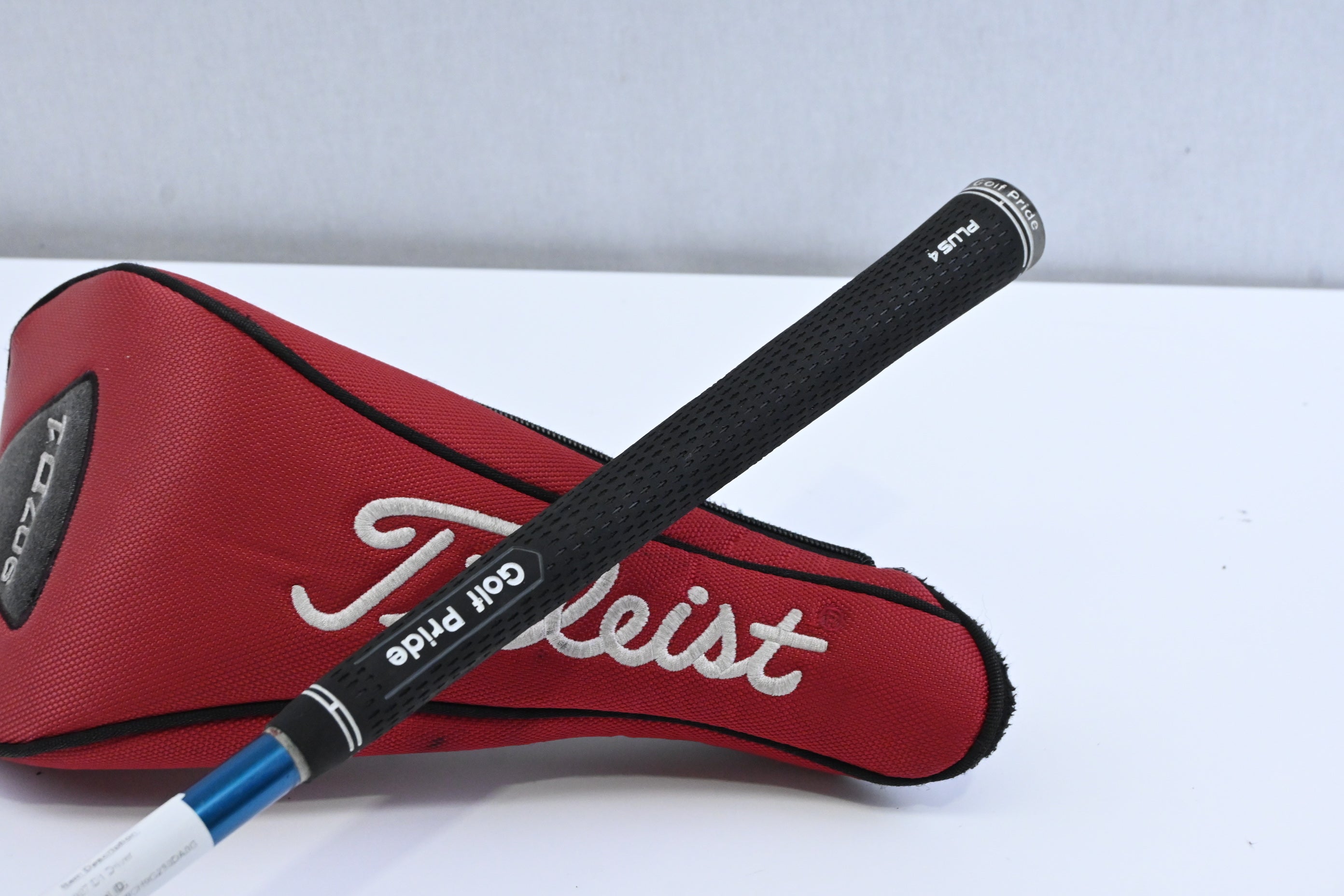 Titleist 907 D1 Driver / 9.5 Degree / Stiff Flex Aldila VS Proto 65 Shaft