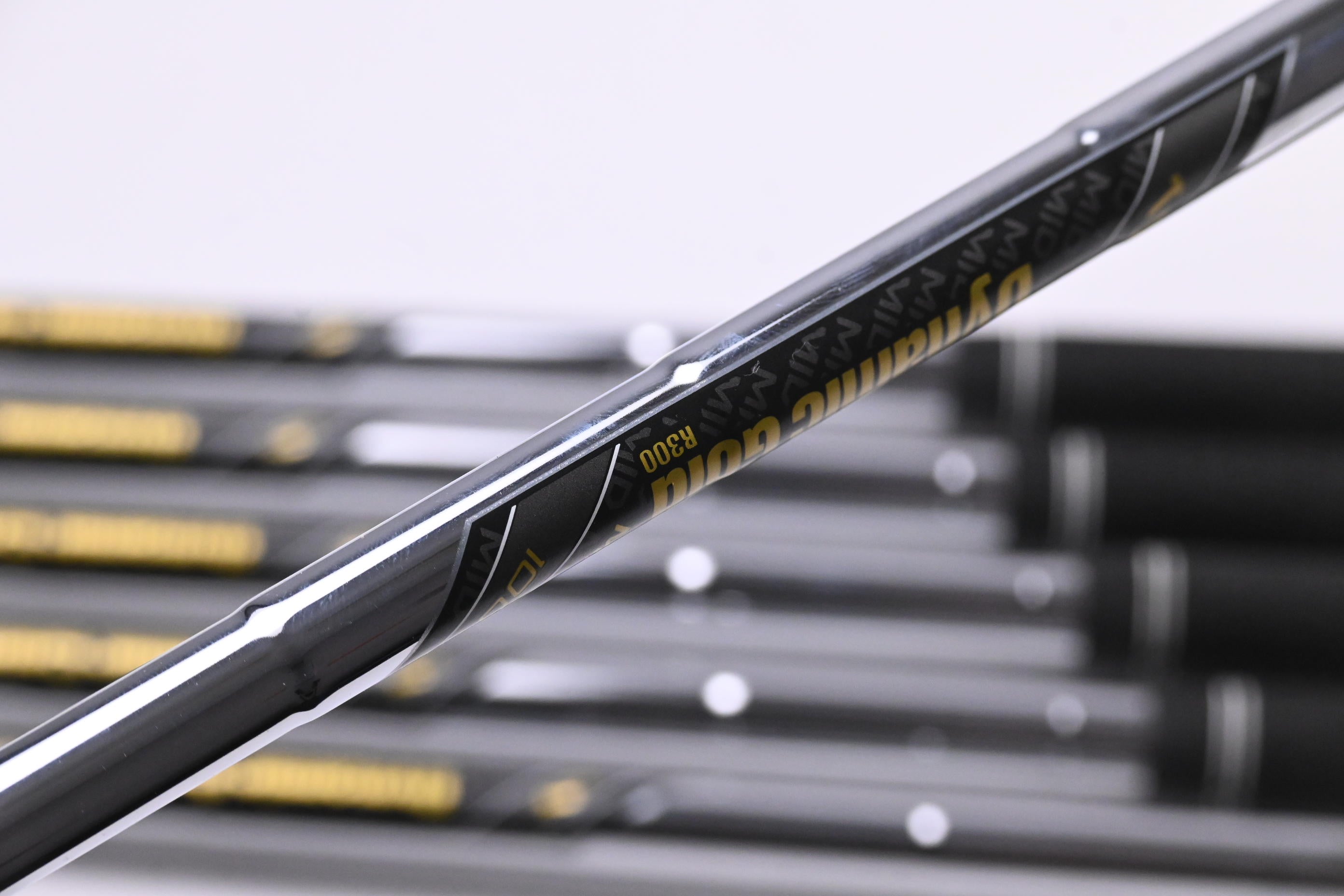 Ping i210 Irons / 5-PW / Blue Dot / Regular Flex Dynamic Gold Mid 100 R300