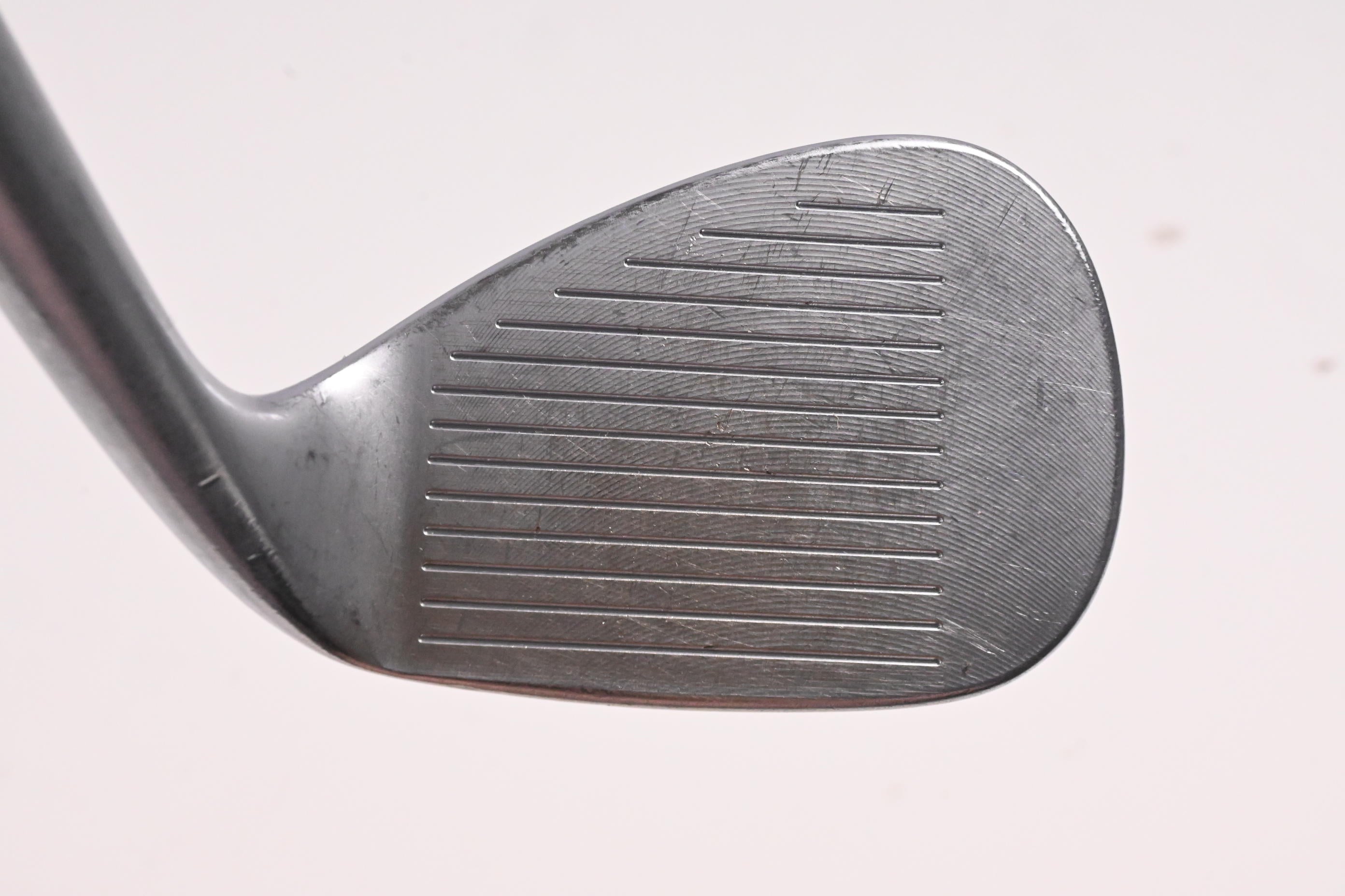 Left Hand Cleveland 588 RTX Sand Wedge / 54 Degree / Wedge Flex Dynamic Gold