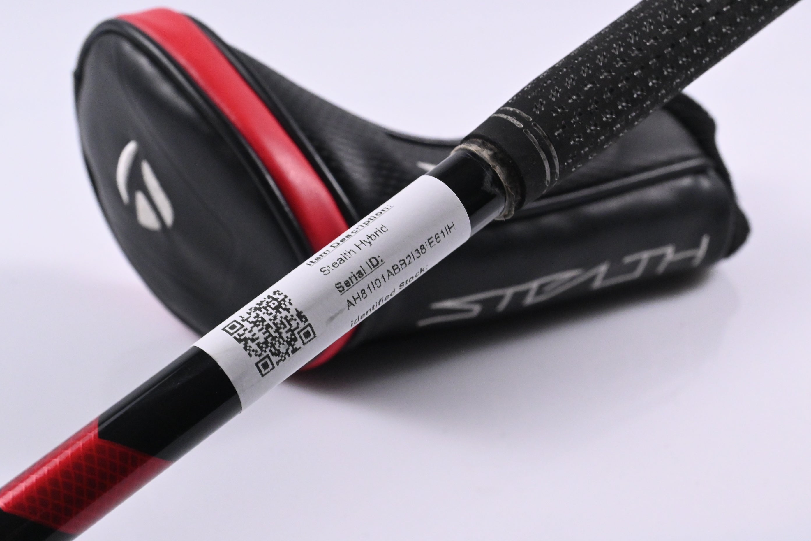 Taylormade Stealth #3 Hybrid / 19 Degree / Stiff Flex Fujikura Ventus Red 7 Shaft