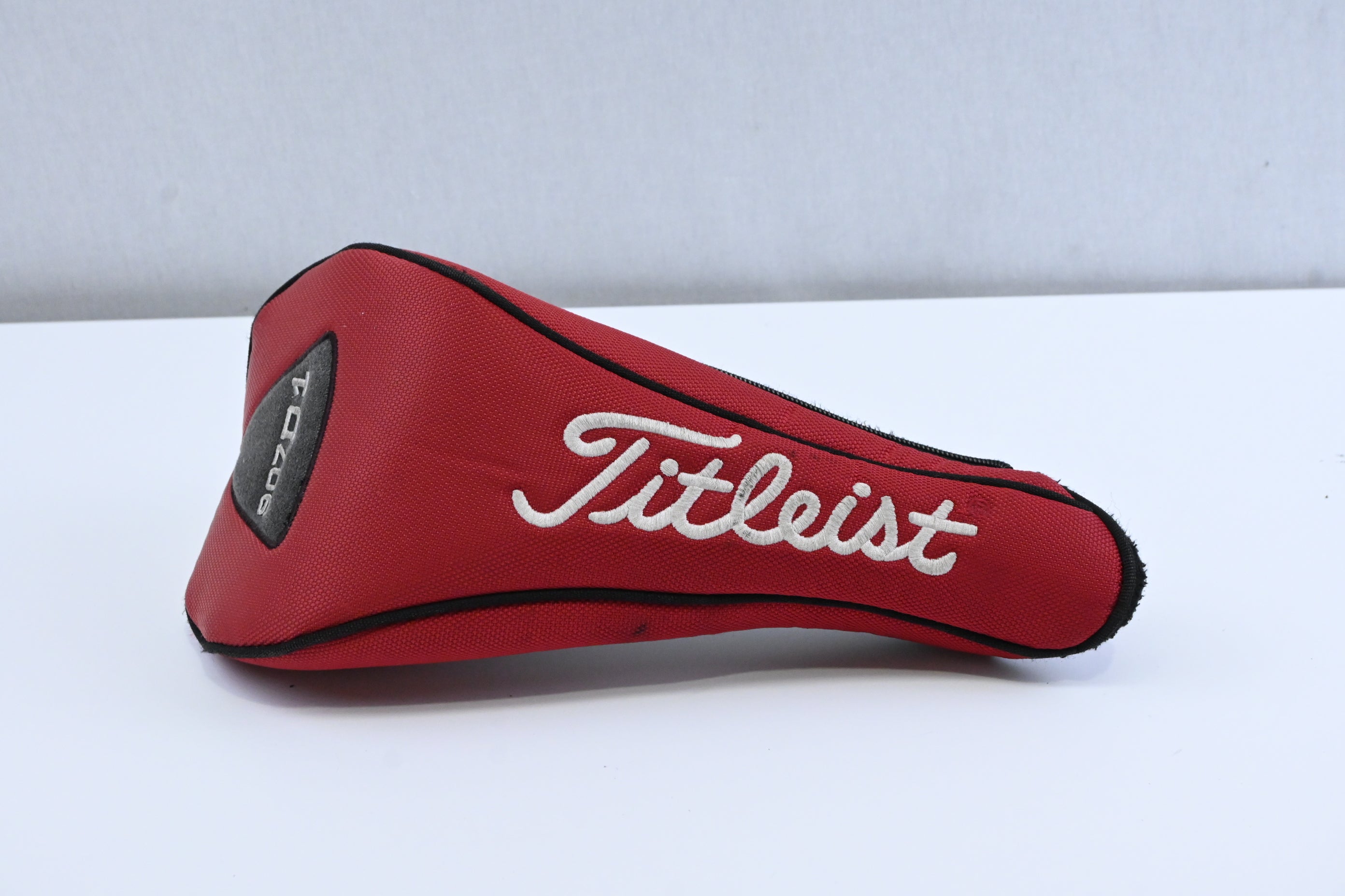 Titleist 907 D1 Driver / 9.5 Degree / Stiff Flex Aldila VS Proto 65 Shaft