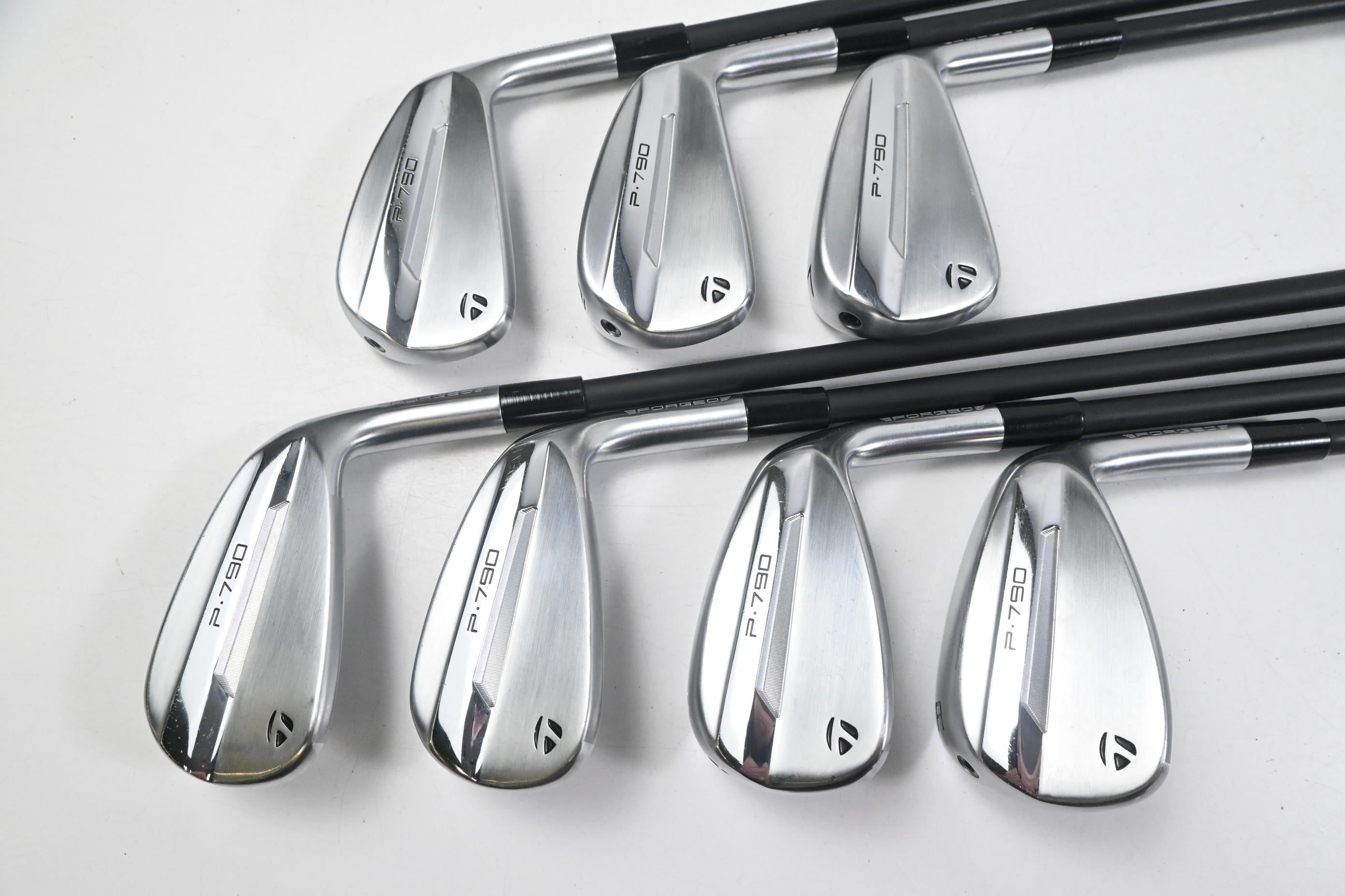 Taylormade P790 2025 Irons / 5-PW+GW / Regular Flex KBS Reax 65 Shafts
