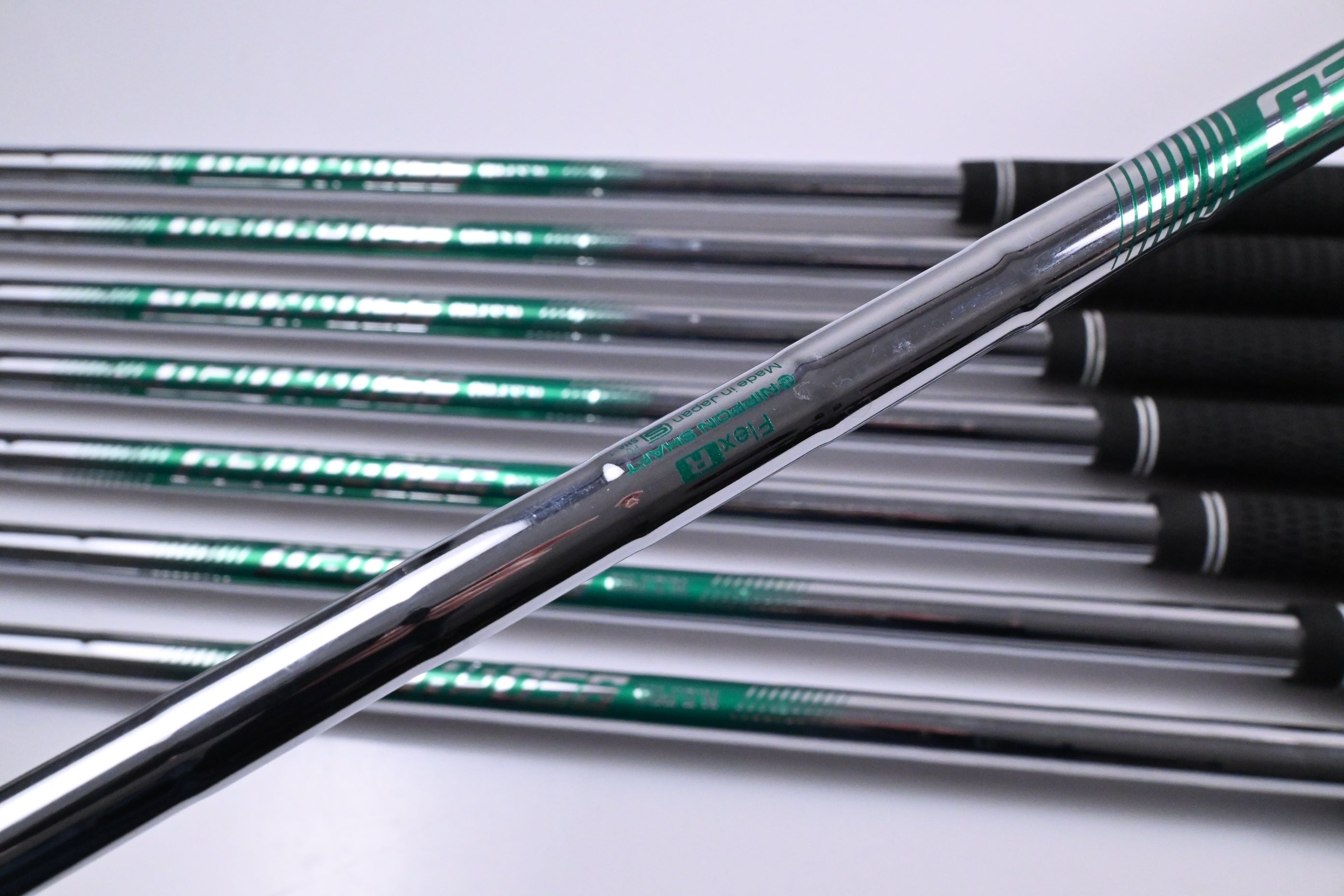 Mizuno JPX 925 Hot Metal Irons / 4-PW+GW / Regular Flex N.S.Pro 950GH Neo Shafts