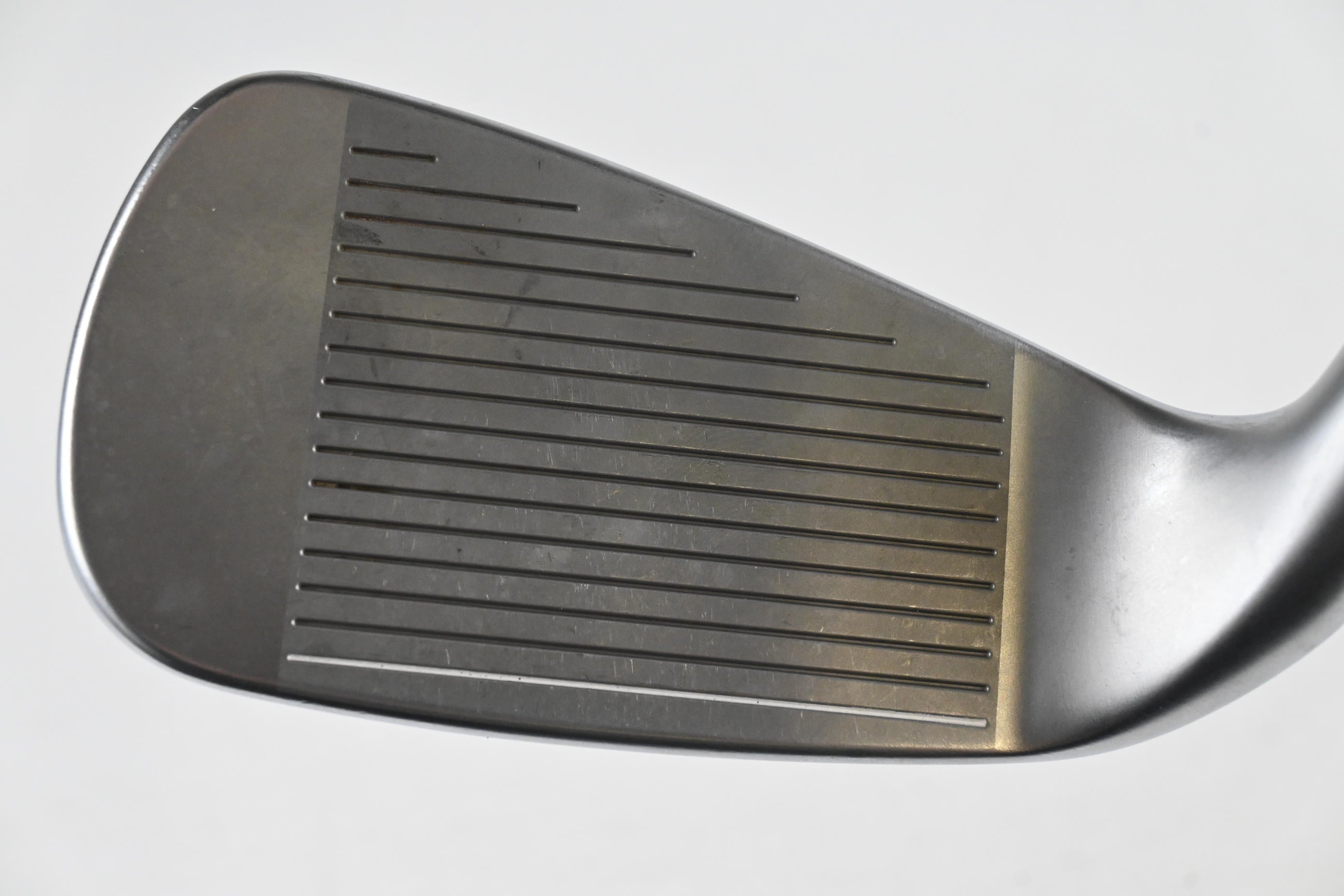 Ping ChipR / 38.5 Degree / Green Dot / Regular Flex Ping Alta CB Slate AWT Shaft