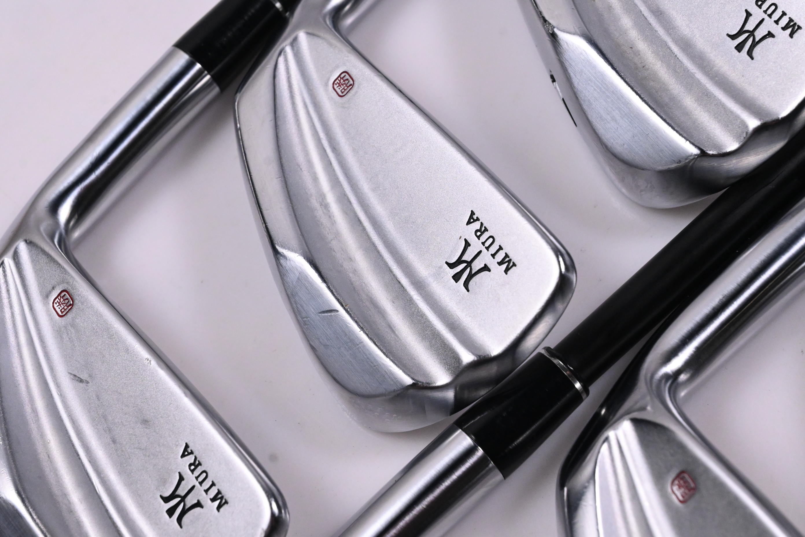 Miura KM-700 Irons / 5-PW / X-Flex Fujikura Axiom Velocore 105 Shafts