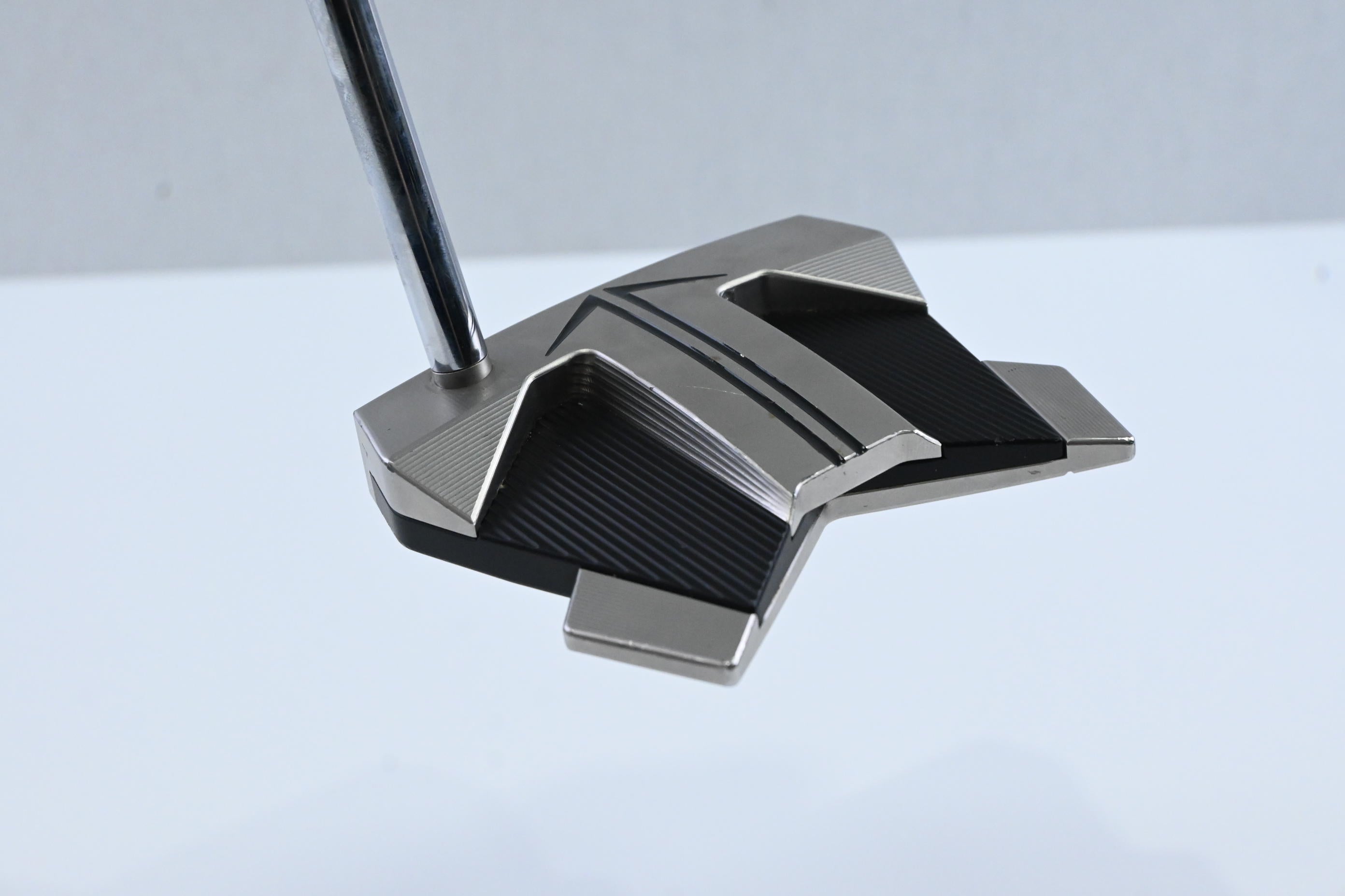Scotty Cameron 2024 Phantom 11 Putter / 34 Inch