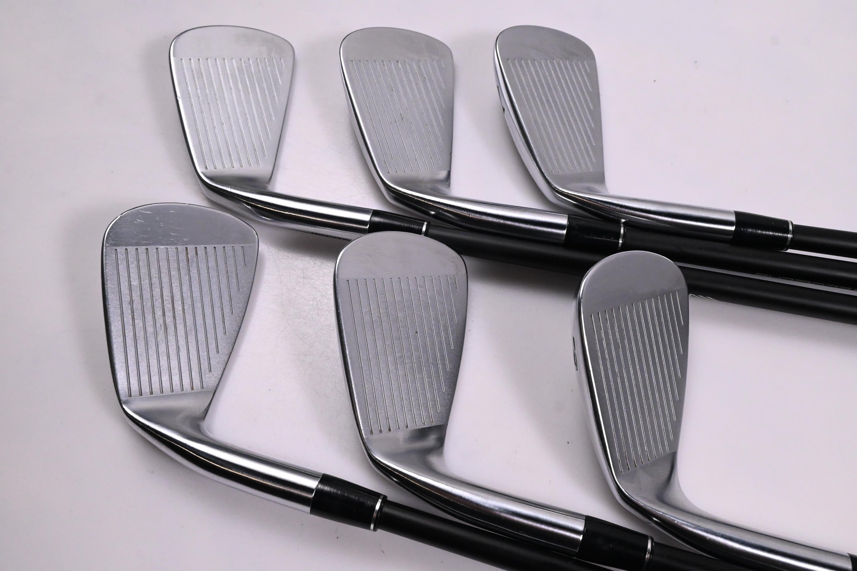 Miura KM-700 Irons / 5-PW / X-Flex Fujikura Axiom Velocore 105 Shafts