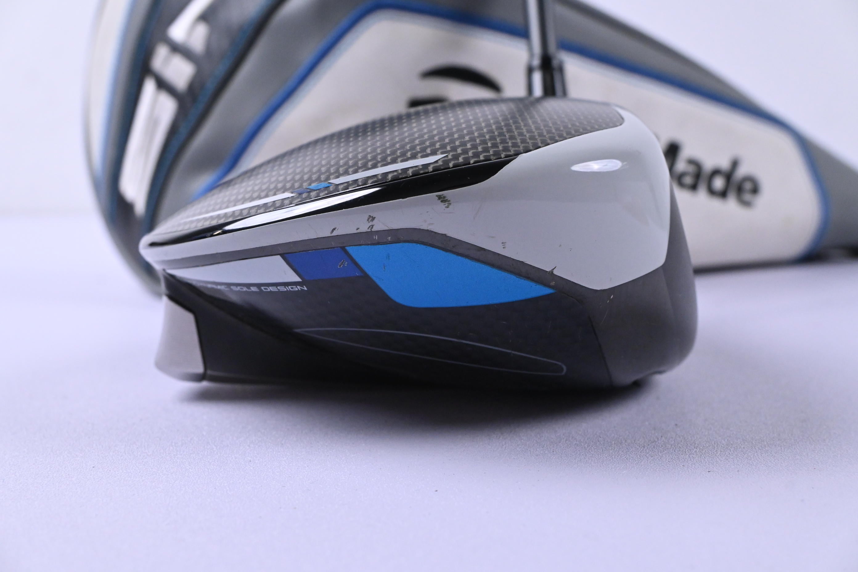 Taylormade SIM Max Driver / 10.5 Degree / Stiff Flex HZRDUS Smoke 60 Shaft