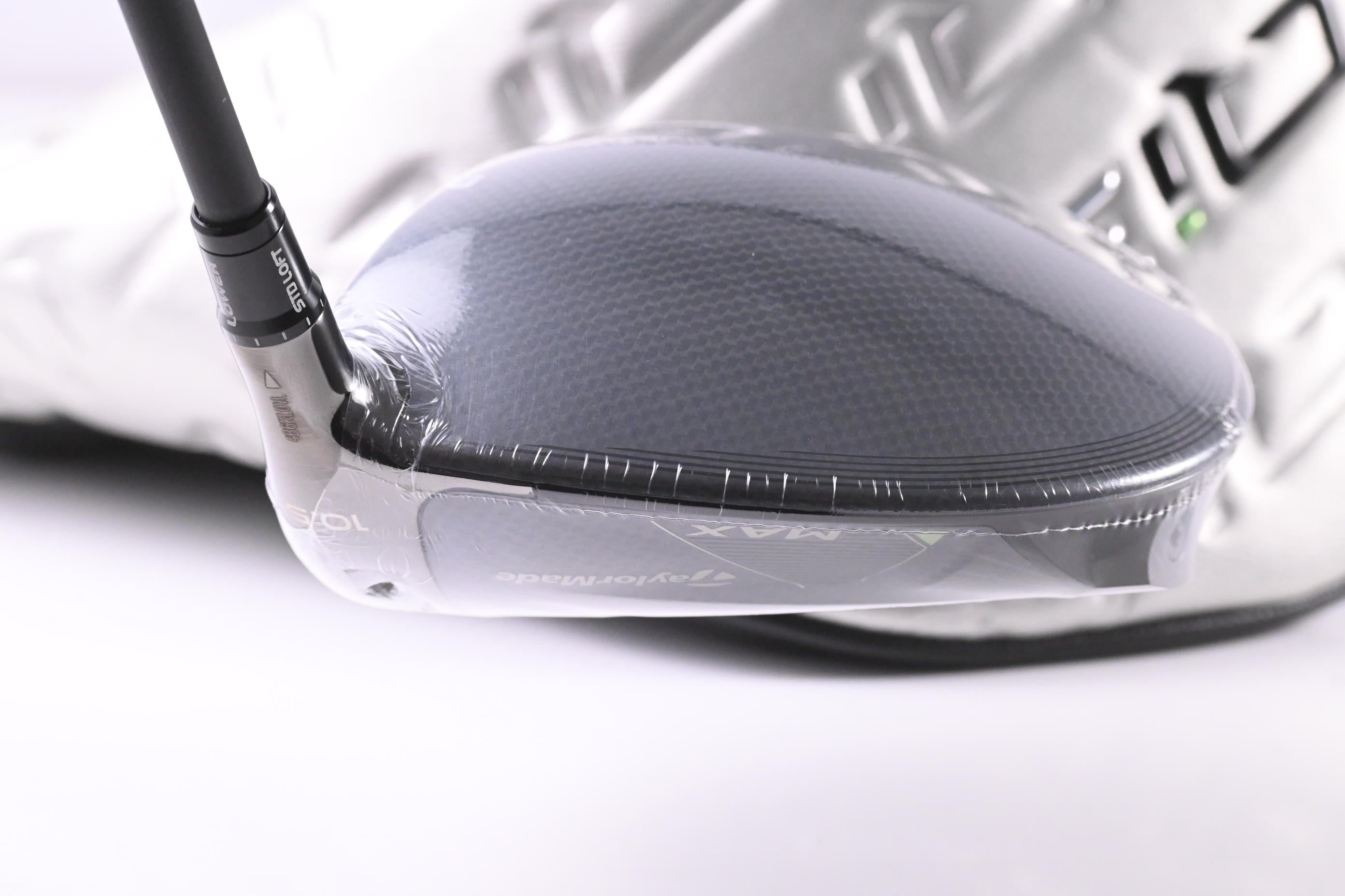 Taylormade Qi35 Driver / 10.5 Degree / Regular Flex Reax Blue 50 Shaft