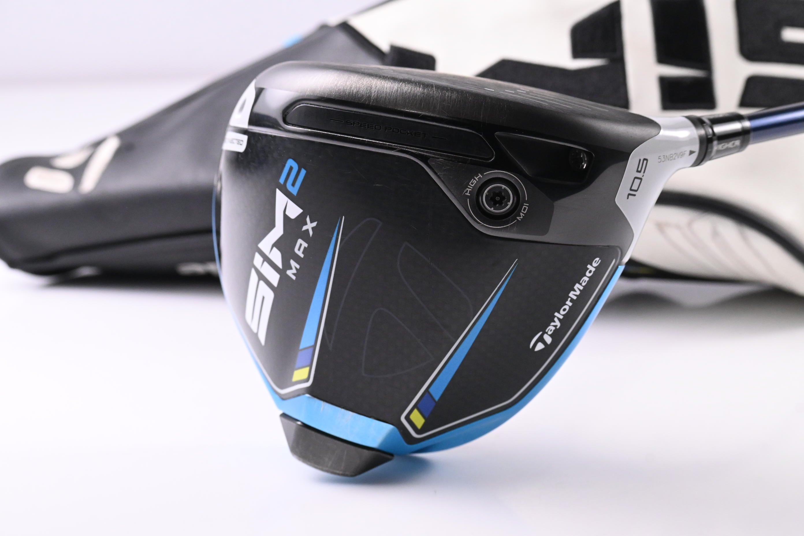 Taylormade SIM2 Max Driver / 10.5 Degree / Stiff Flex Fujikura Ventus Blue 5