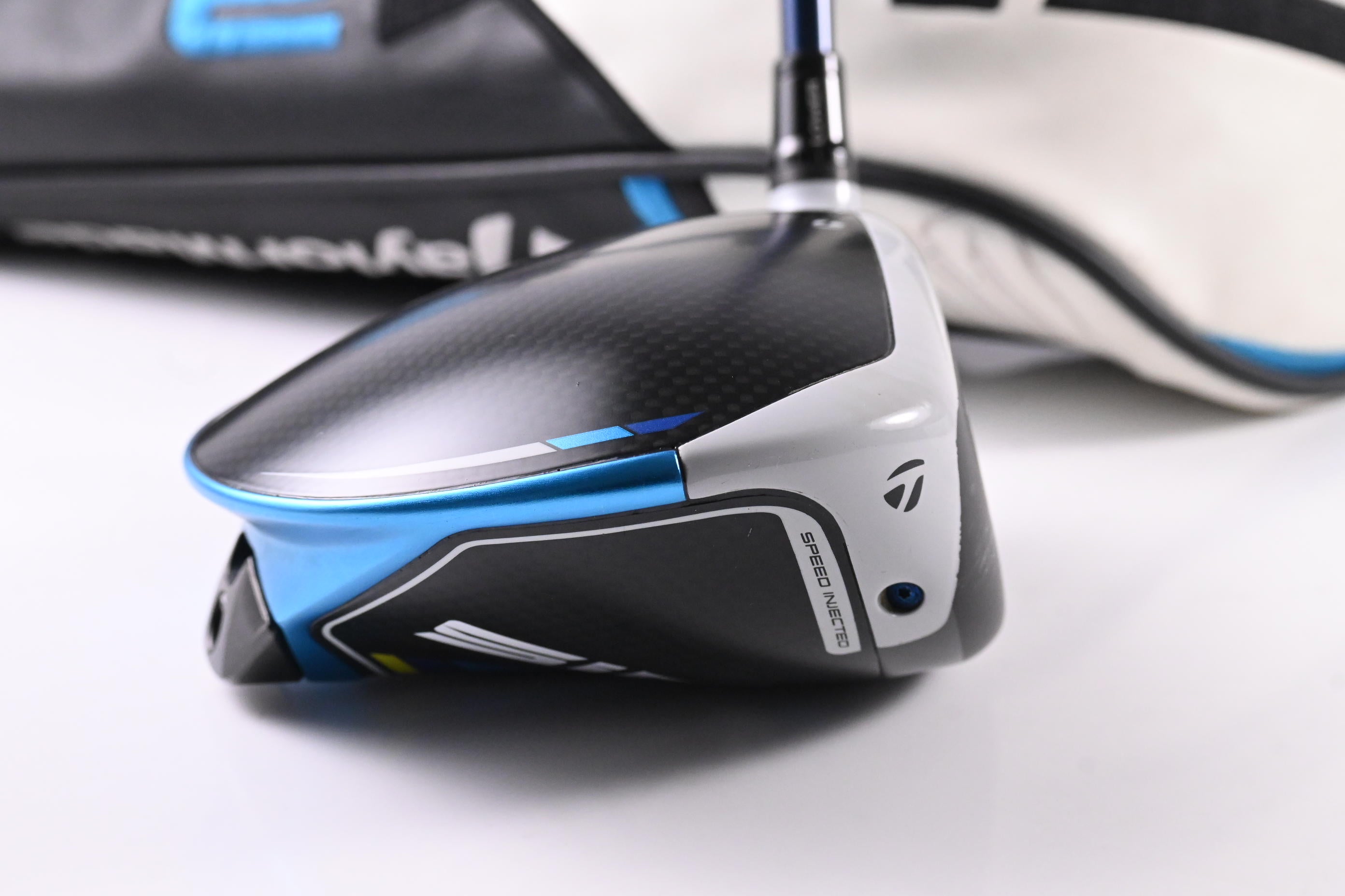 Taylormade SIM2 Max Driver / 10.5 Degree / Stiff Flex Fujikura Ventus Blue 5