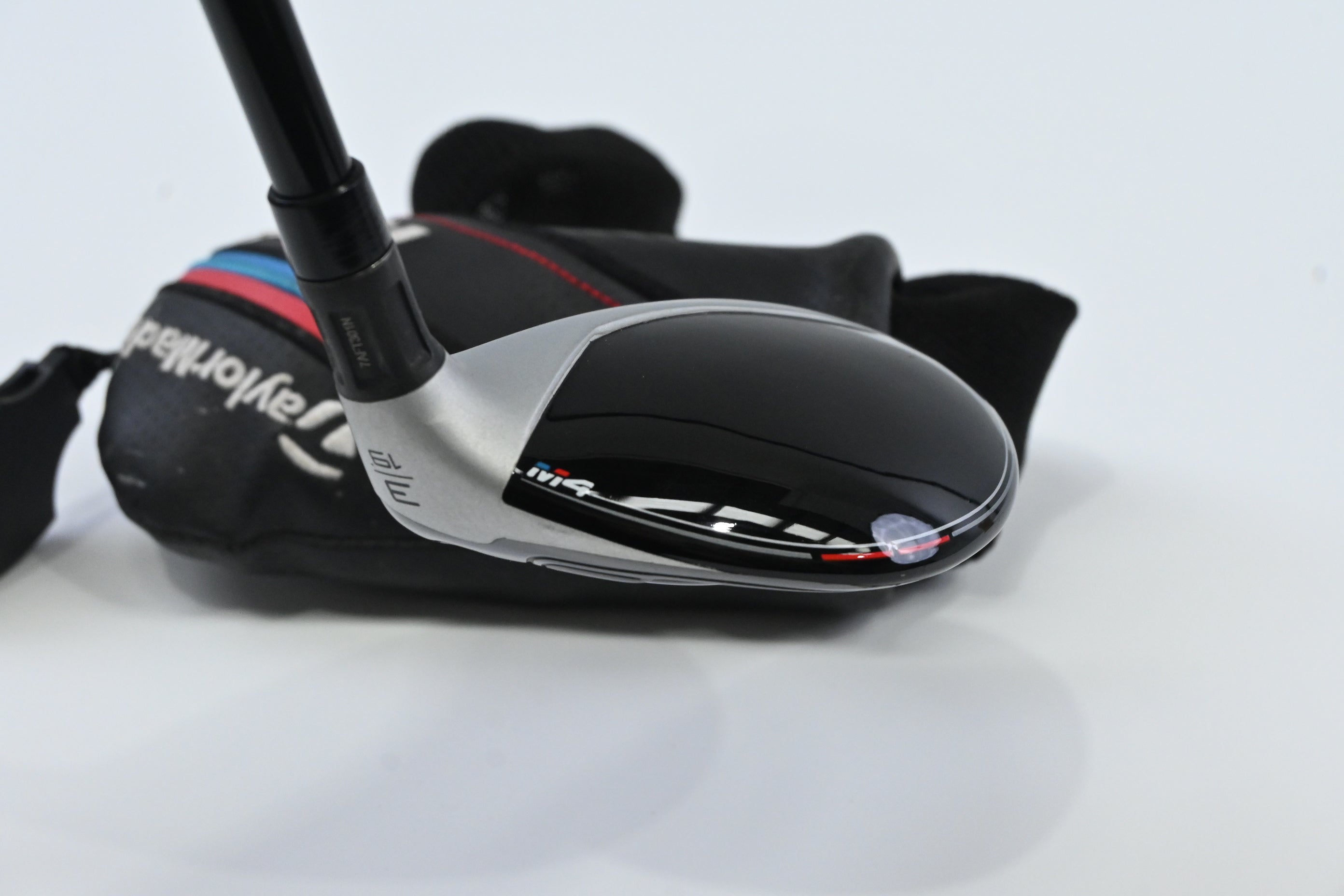 Taylormade M4 #3 Hybrid / 19 Degree / Senior Flex Fujikura Atmos Red 5 Shaft