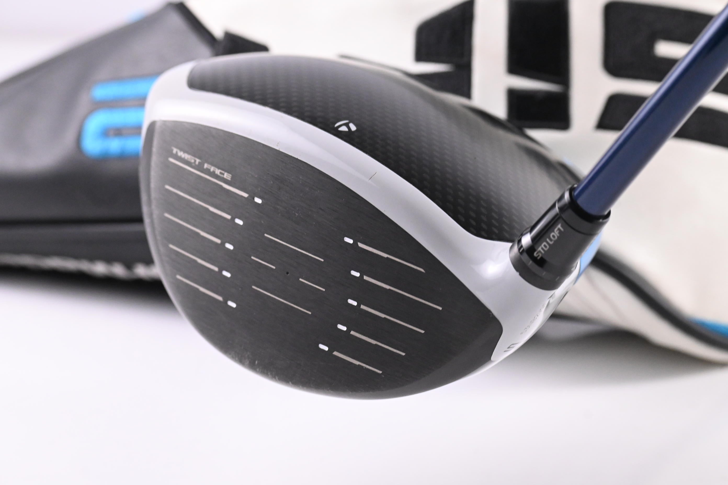 Taylormade SIM2 Max Driver / 10.5 Degree / Stiff Flex Fujikura Ventus Blue 5