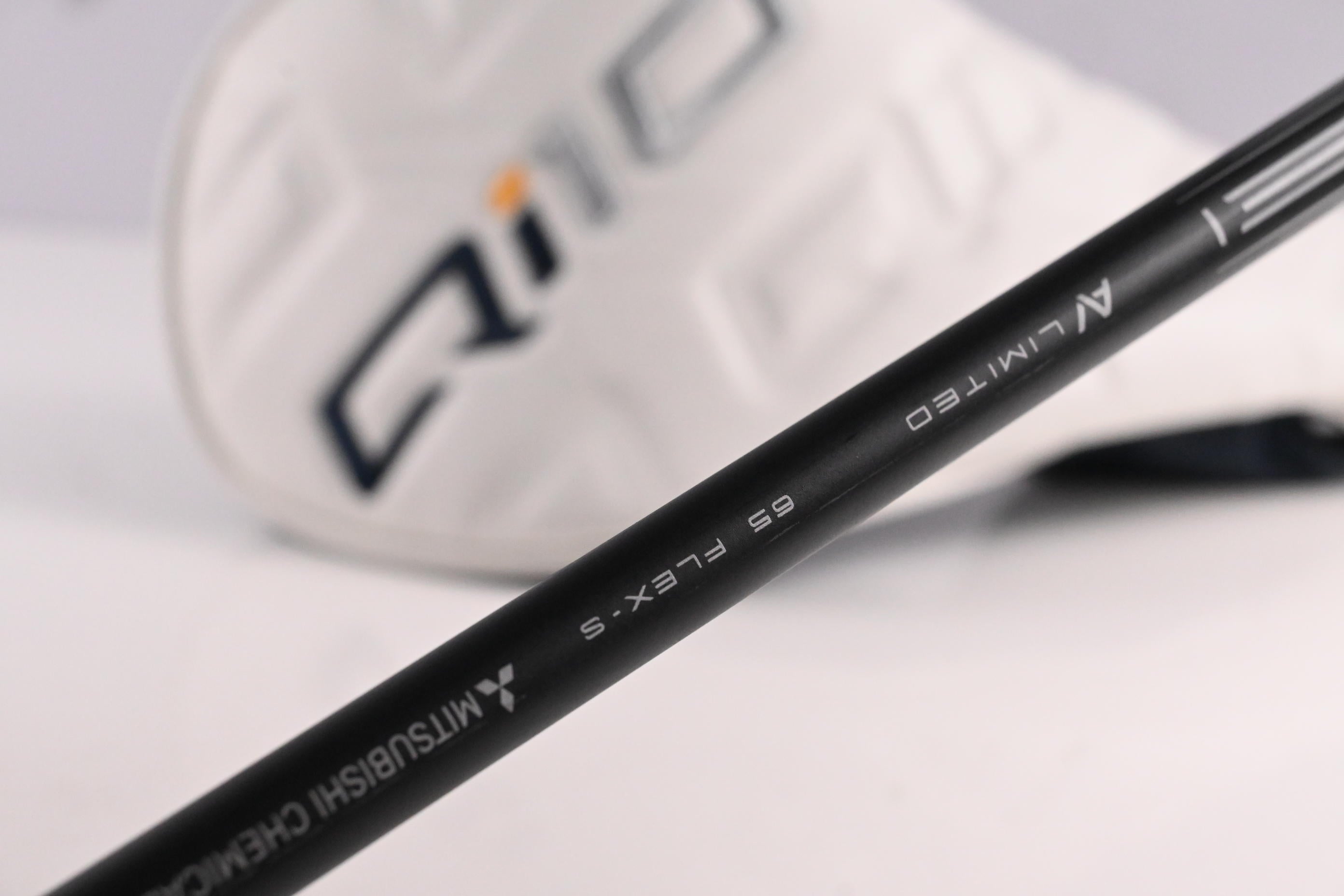 Taylormade Qi10 LS Driver / 10.5 Degree / Stiff Flex Tensei AV Limited Blue 65