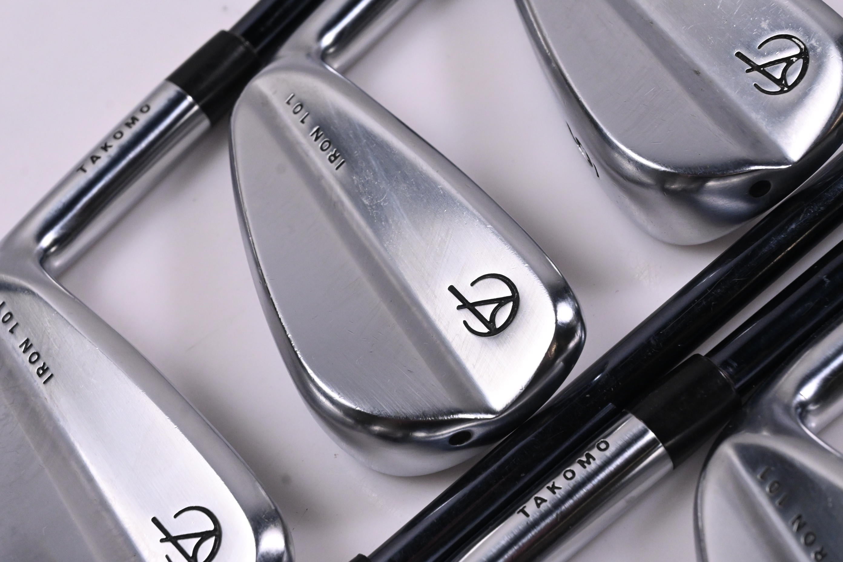 Takomo 101 Irons / 4-PW / Regular Flex Obsidian 75 Shafts