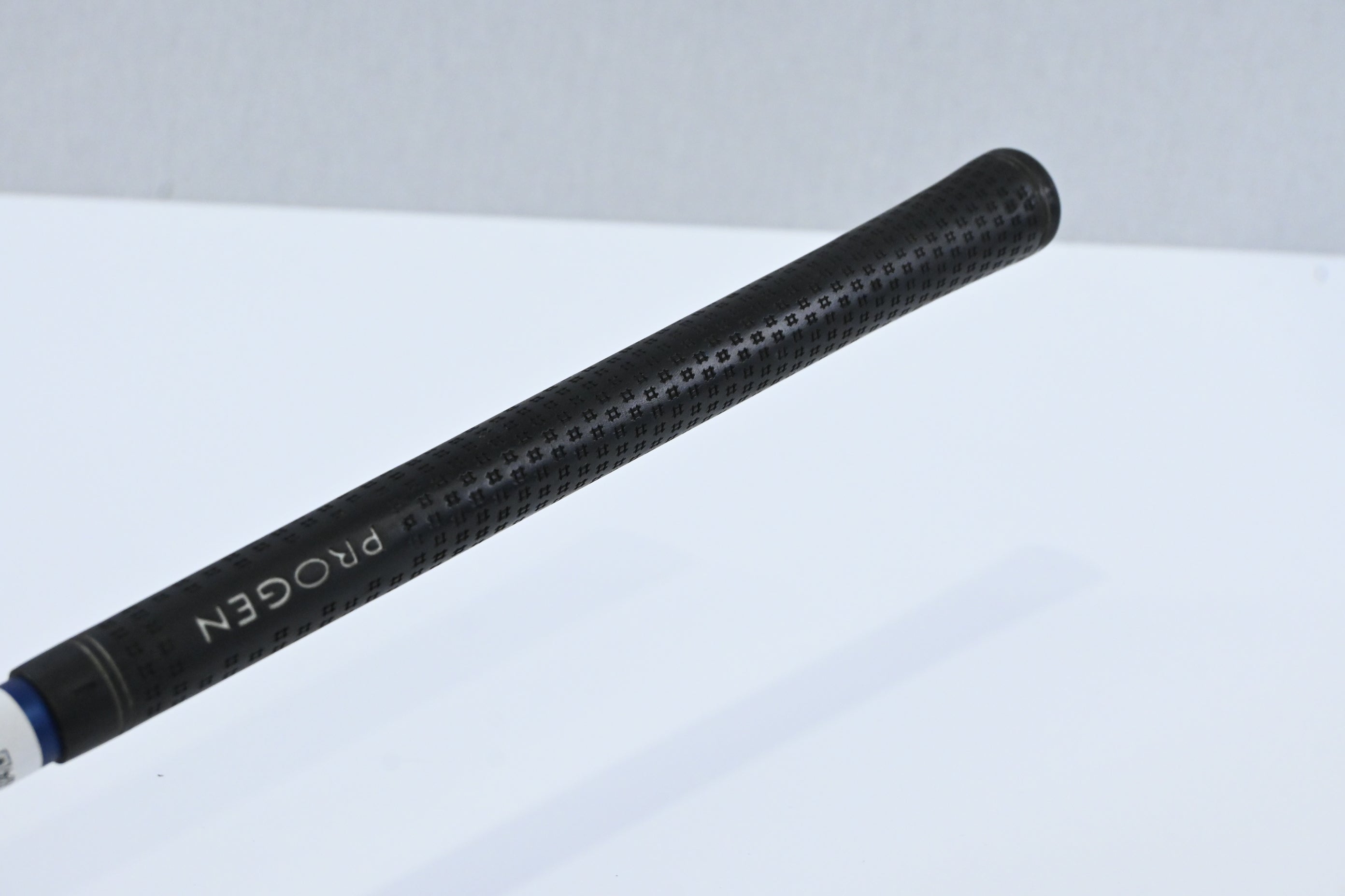Ladies Progen Progress #4 Hybrid / 23 Degree / Ladies Flex Progress Shaft