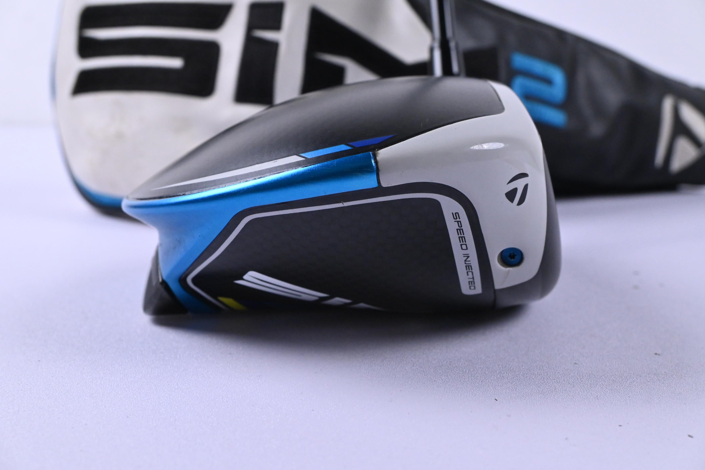Taylormade SIM2 Max Driver / 10.5 Degree / X-Flex HZRDUS Smoke Blue RDX 70 Shaft