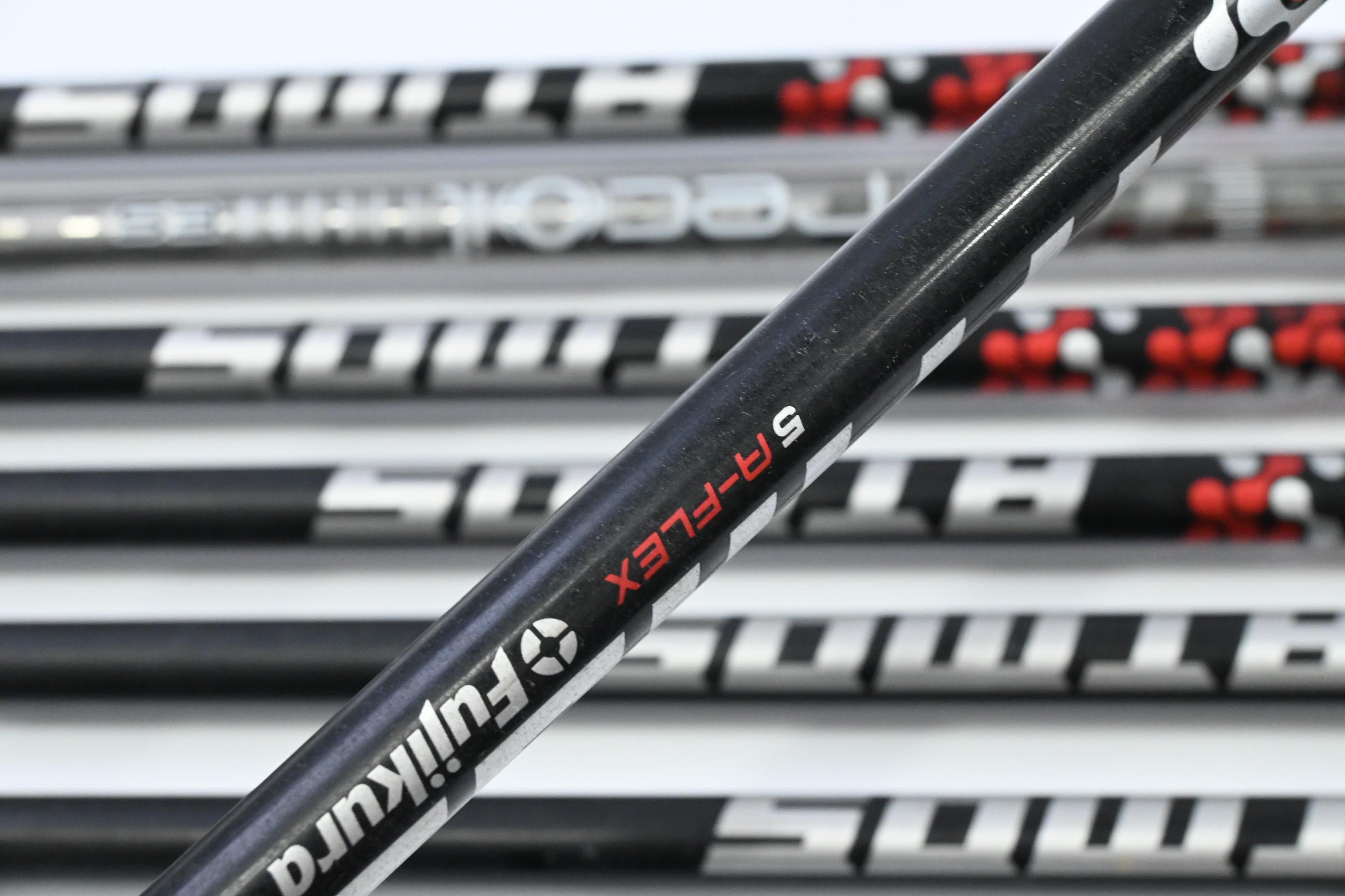 Taylormade M4 Irons / 4-PW / Senior Flex Fujikura Atmos Red 5 Shaft