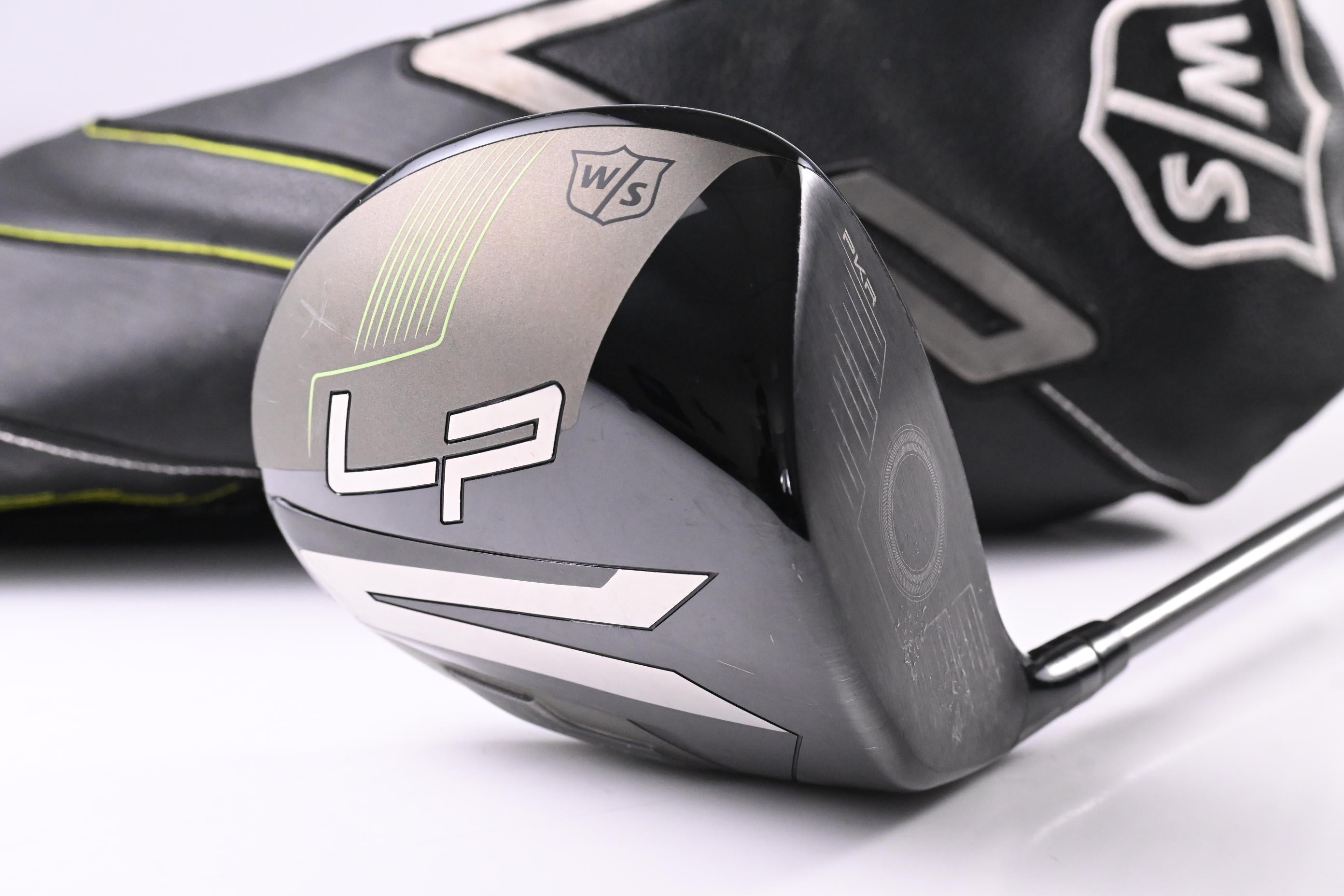 Wilson Launch Pad 2022 Driver / 10.5 Degree / Regular Flex EvenFlow 55 Shaft