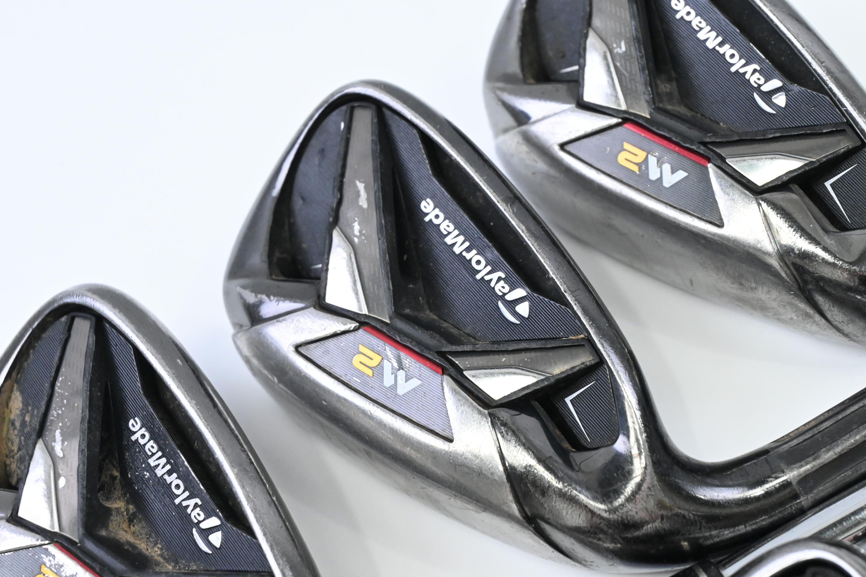 Left Hand Taylormade M2 2016 Irons / 5-PW / Regular Flex Reax Steel 88 Shafts