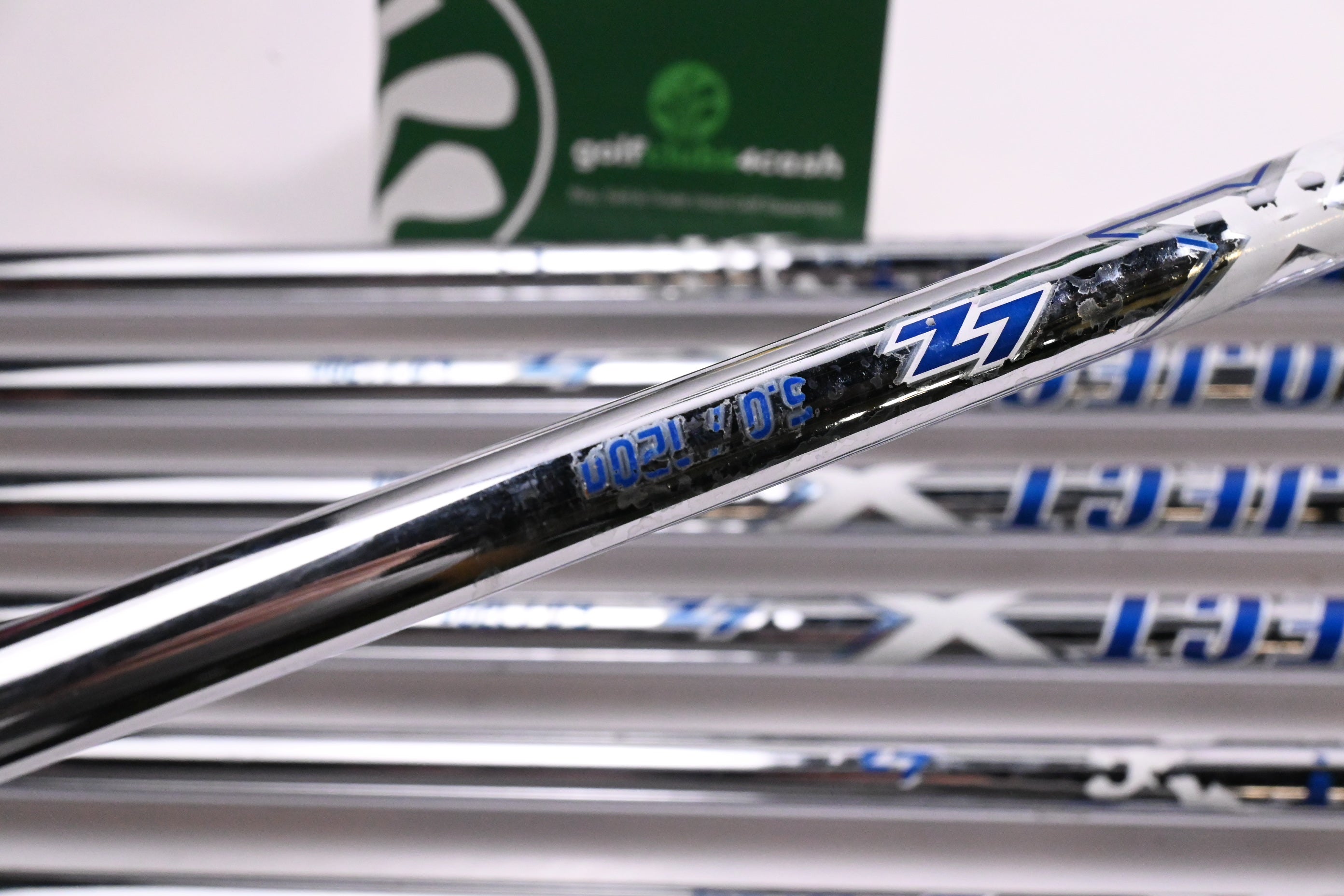 Titleist CB 620 Irons / 4-PW / Stiff Flex Project X LZ 120 Shafts