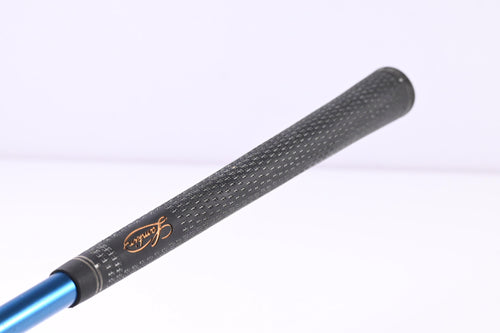 Titleist 907 D1 Driver / 9.5 Degree / Stiff Flex Aldila VS Proto 65 Shaft