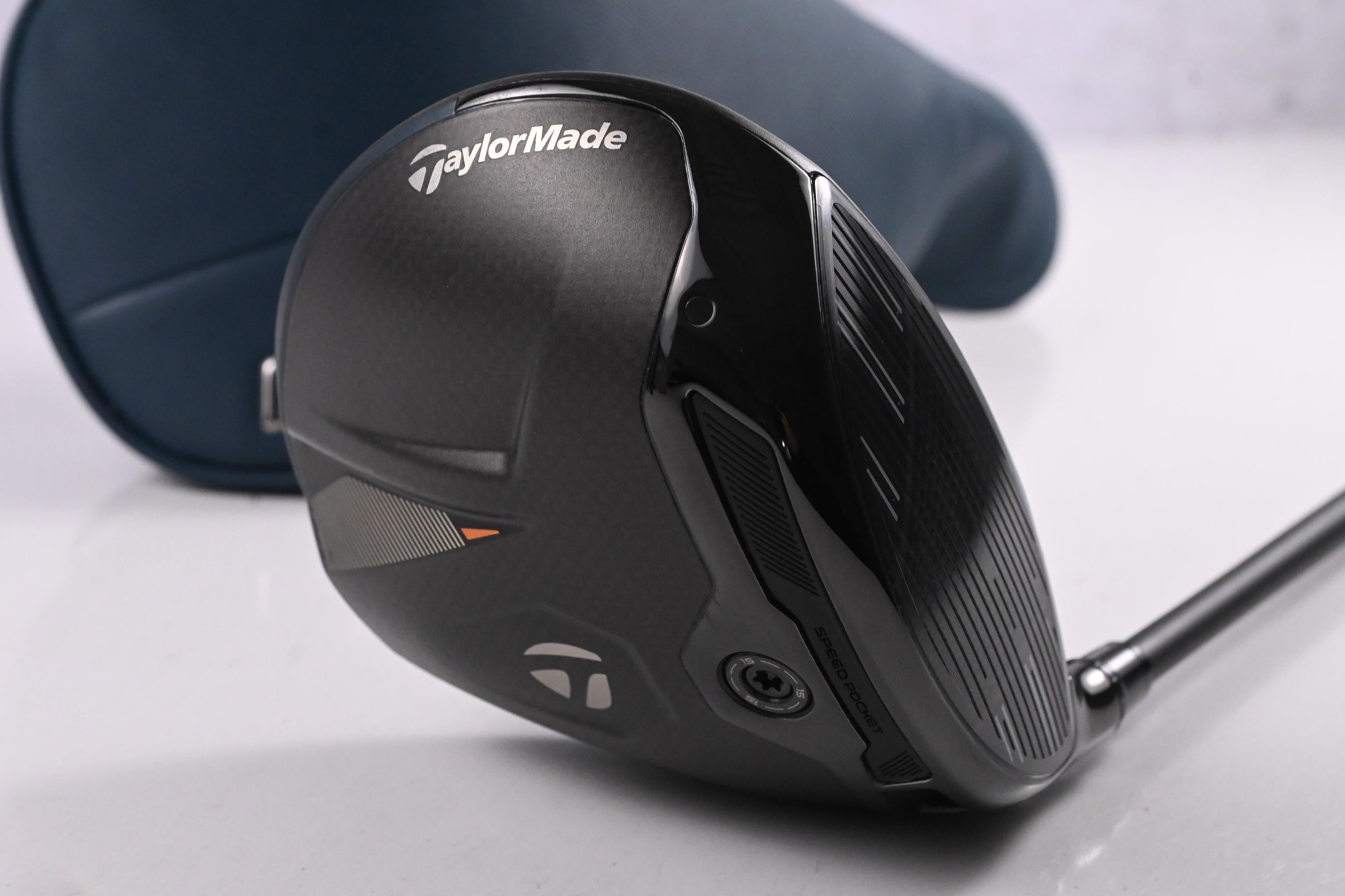 Taylormade Qi4D LS Driver / 9 Degree / X-Flex Kai'li White Darkwaves 60 Shaft