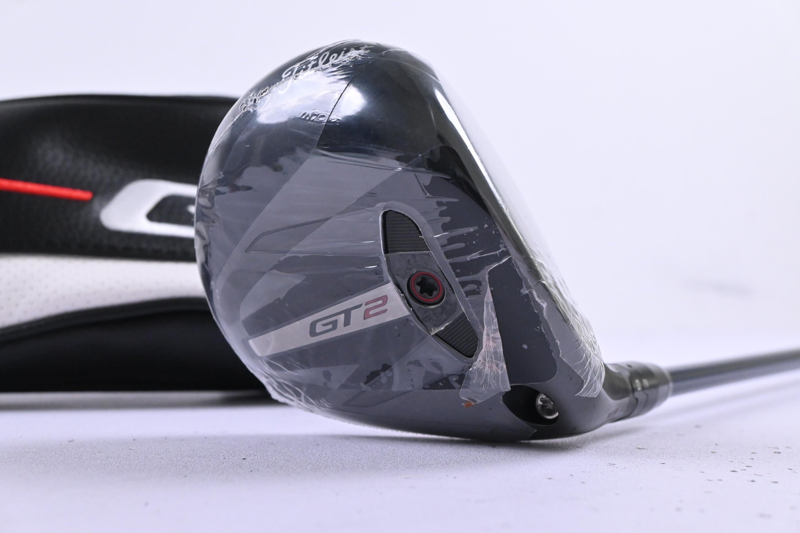 Titleist GT2 #5 Wood / 18 Degree / Stiff Flex Fujikura Ventus Blue 6 Shaft