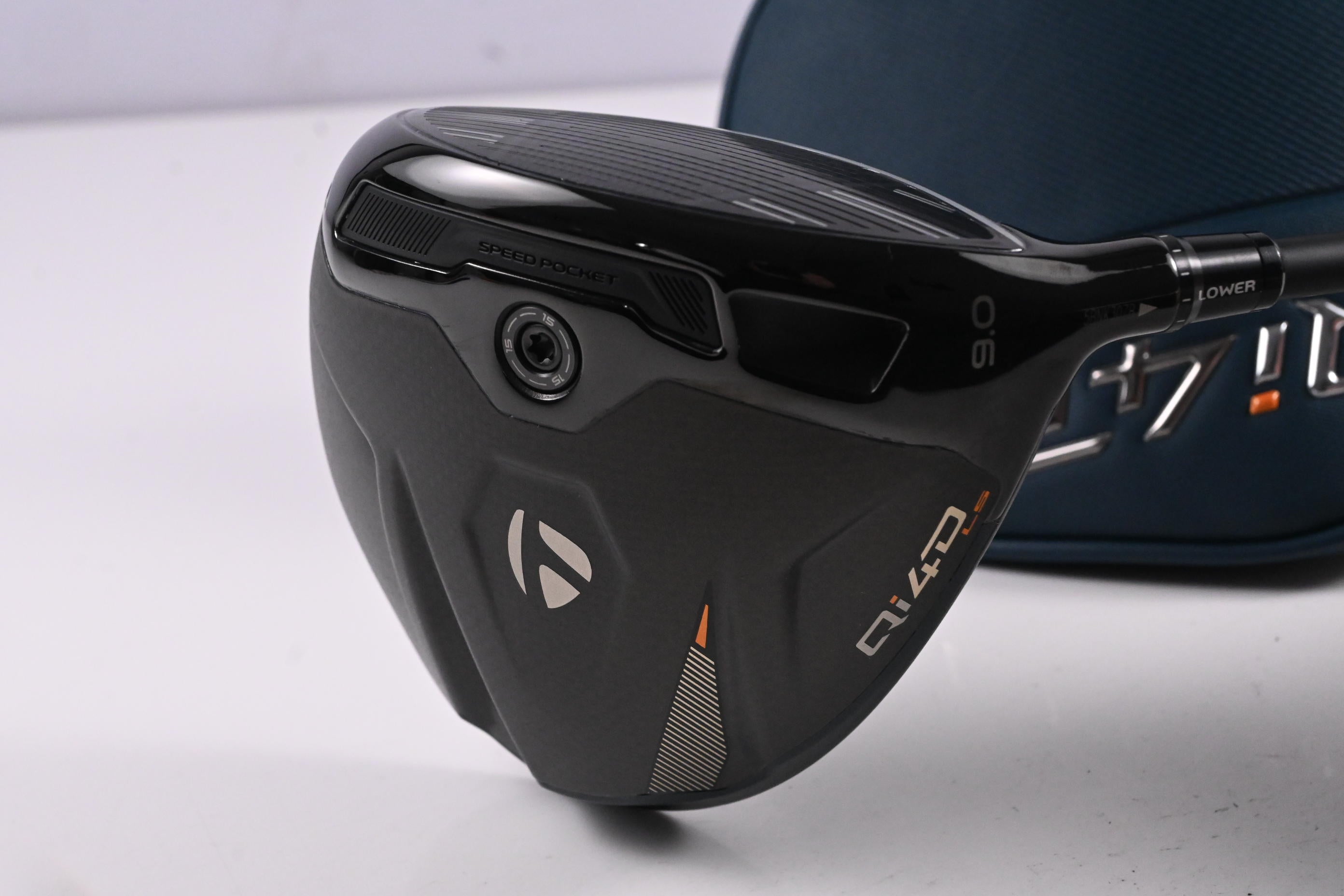Taylormade Qi4D LS Driver / 9 Degree / X-Flex Kai'li White Darkwaves 60 Shaft