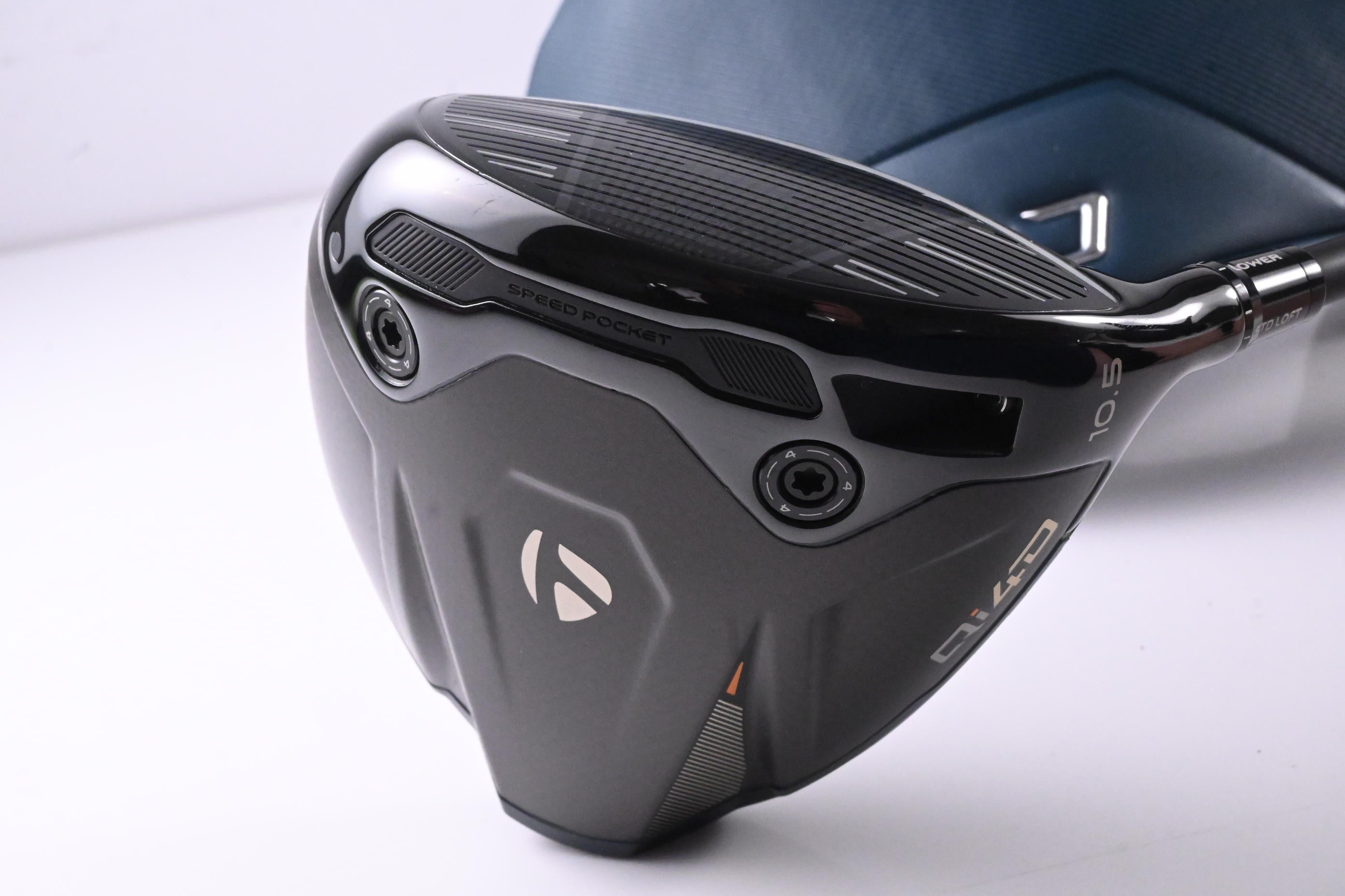 Taylormade Qi4D Driver / 10.5 Degree / Stiff Flex REAX Blue 50 Shaft
