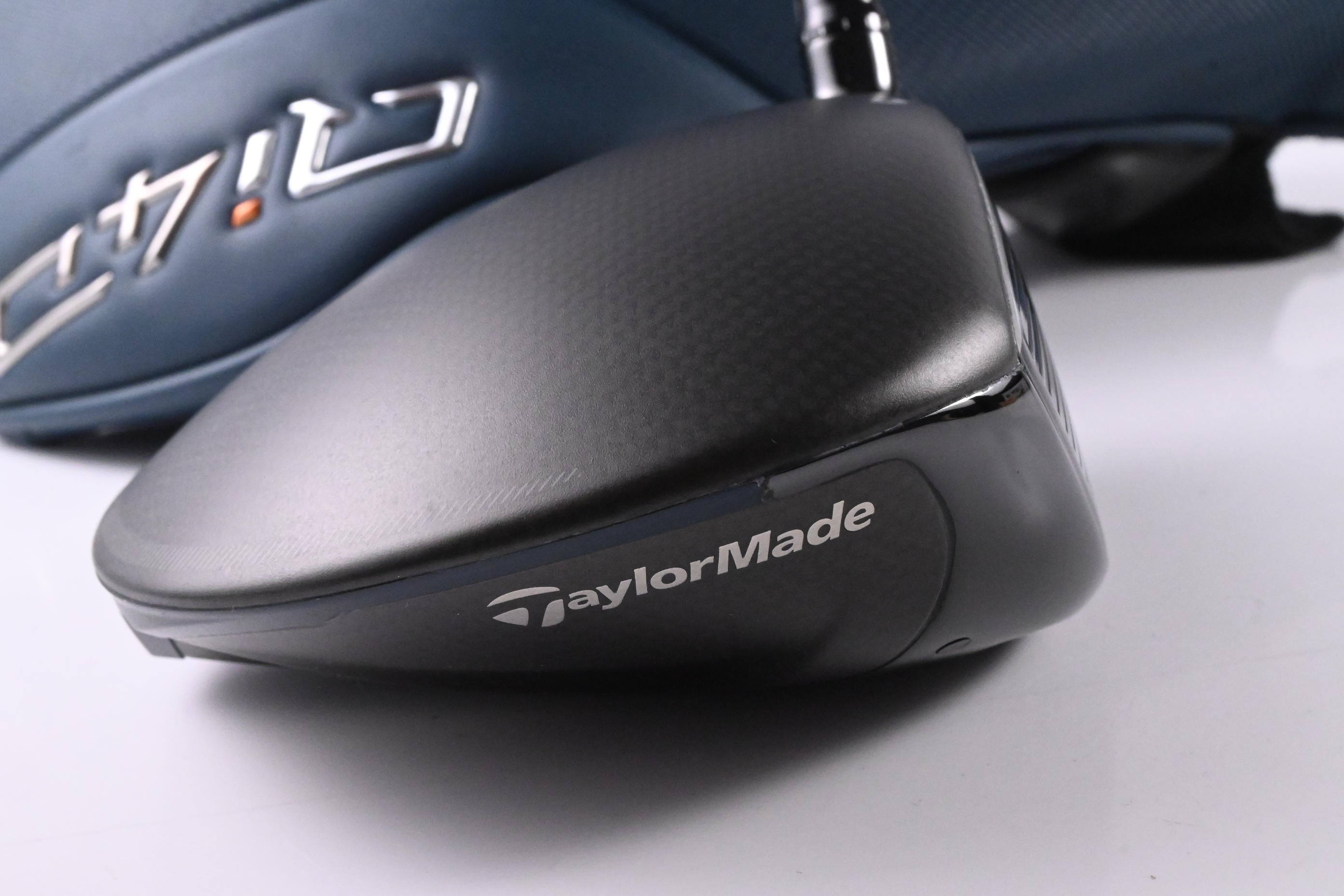 Taylormade Qi4D Driver / 10.5 Degree / Stiff Flex REAX Blue 50 Shaft