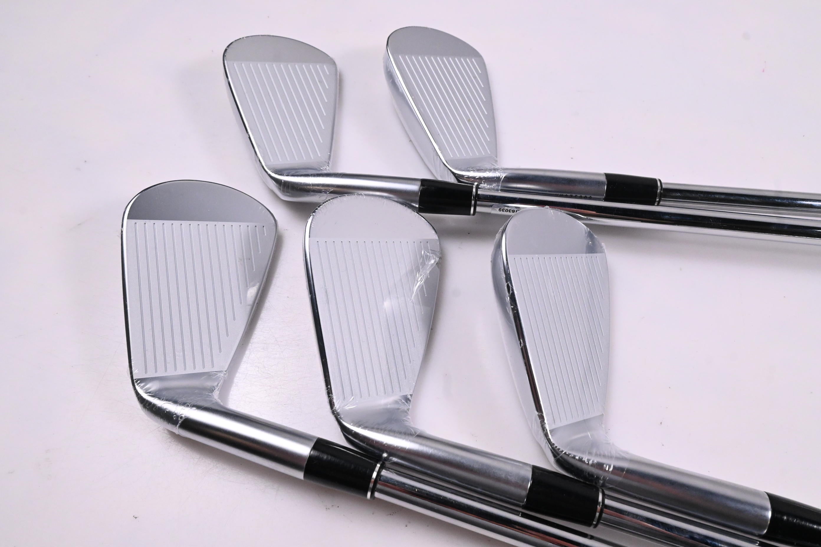 Srixon ZXi5 Irons / 6-PW / Regular Flex N.S.Pro Zelos8 Shafts