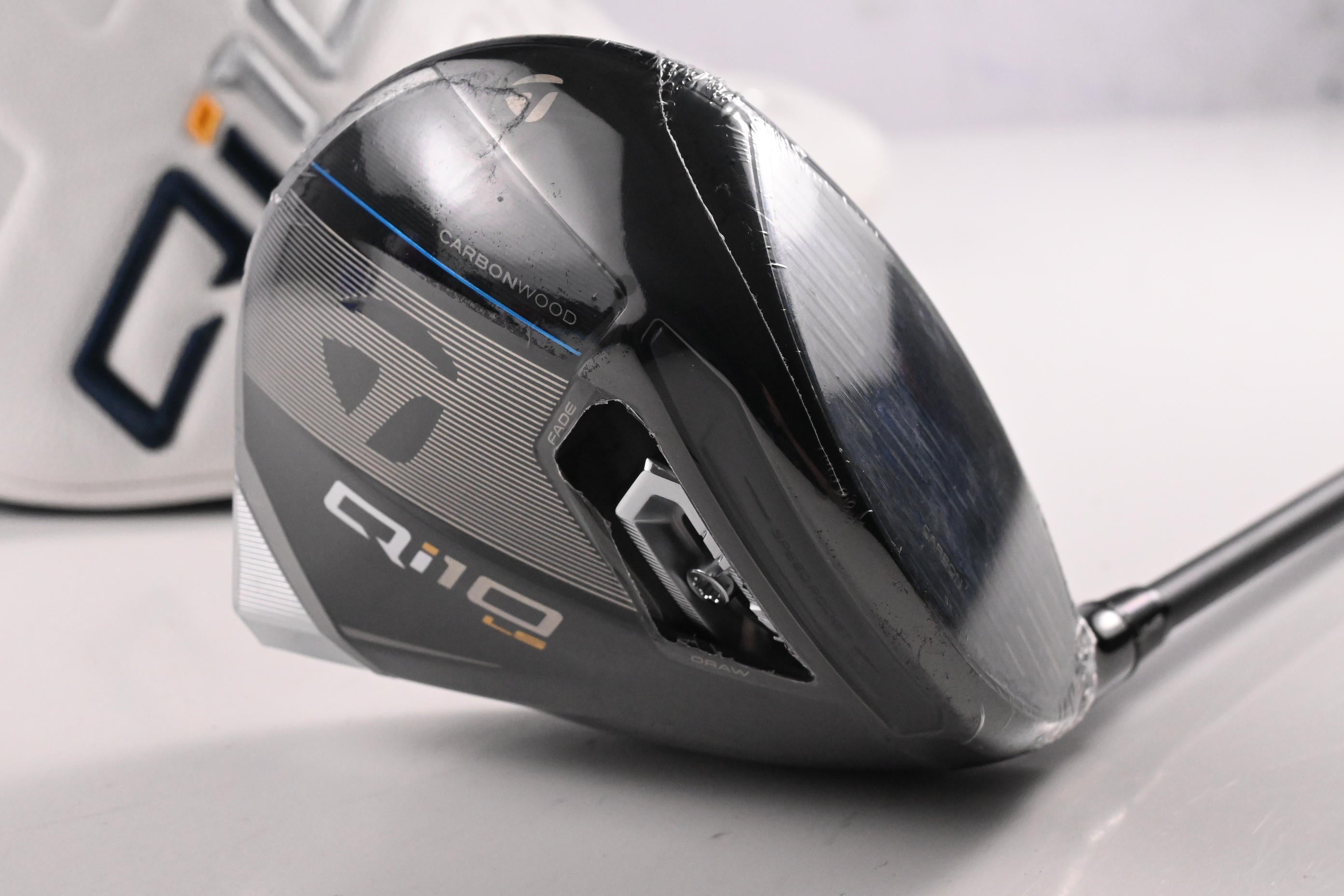 Taylormade Qi10 LS Driver / 10.5 Degree / Stiff Flex Tensei AV Limited White 65