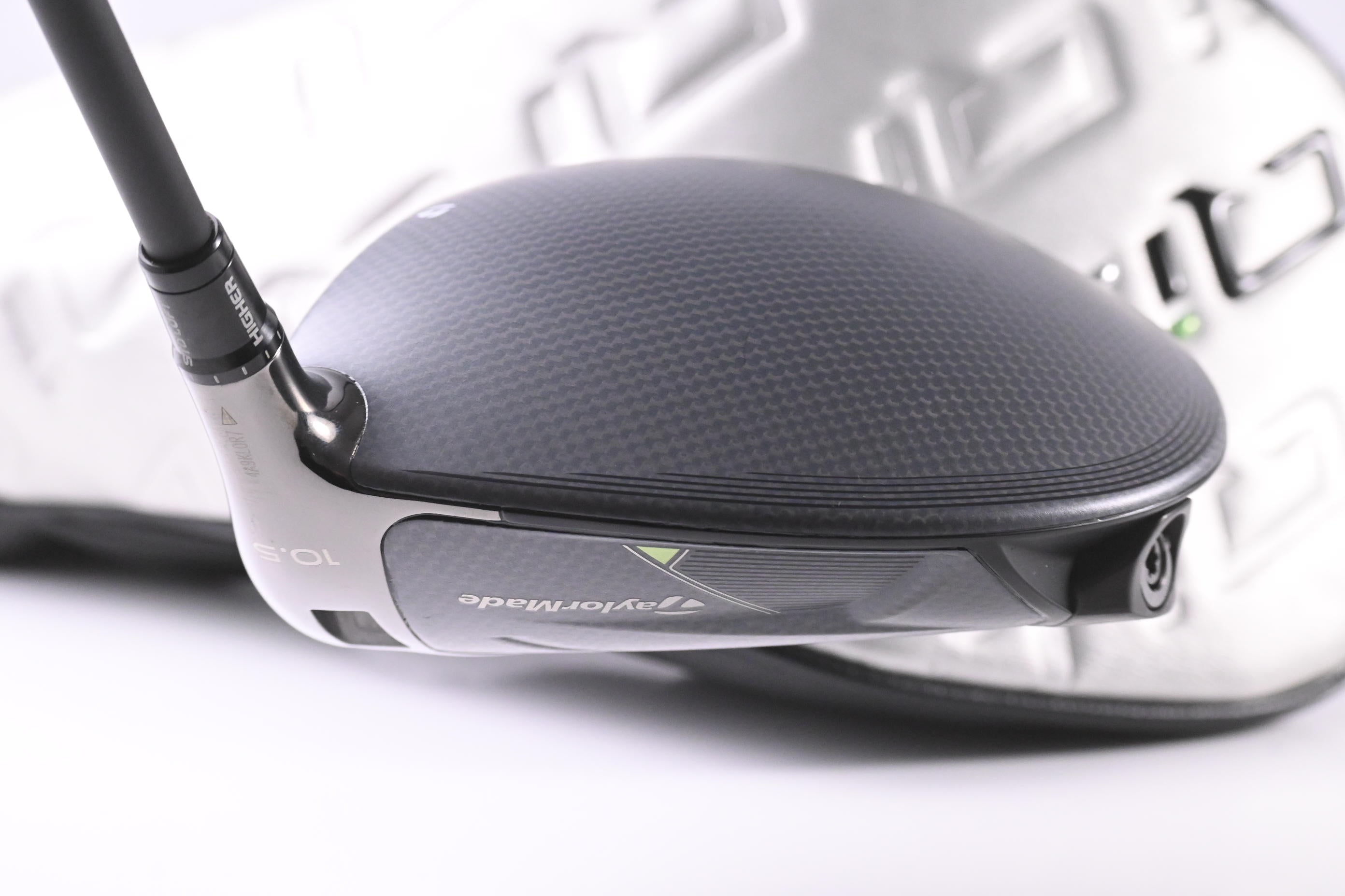Taylormade Qi35 Driver / 10.5 Degree / Stiff Flex Kai`li Dark Waves White 60
