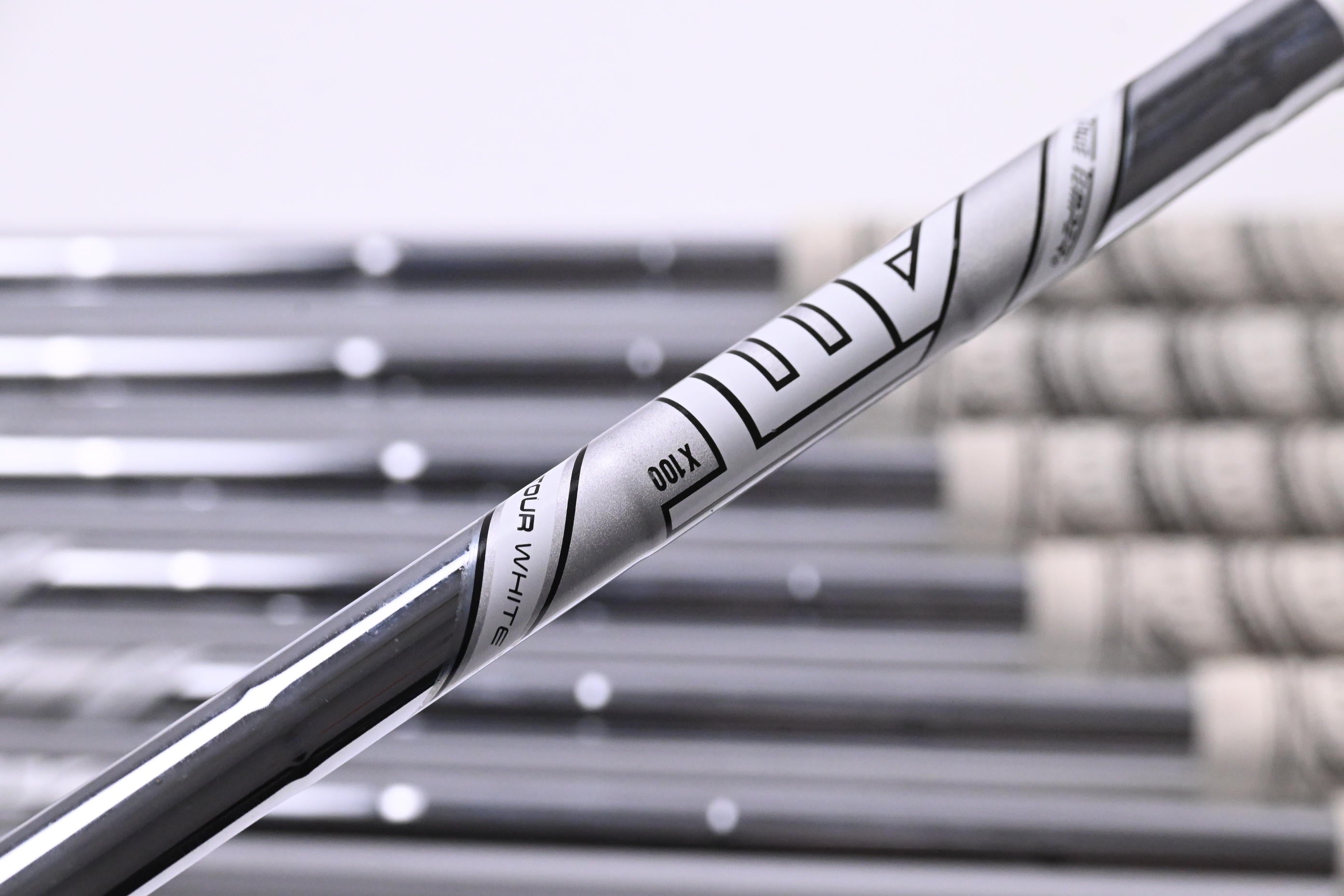 Titleist T100 2021 Irons / 4-PW / X-Flex True Temper AMT Tour White X100 Shafts