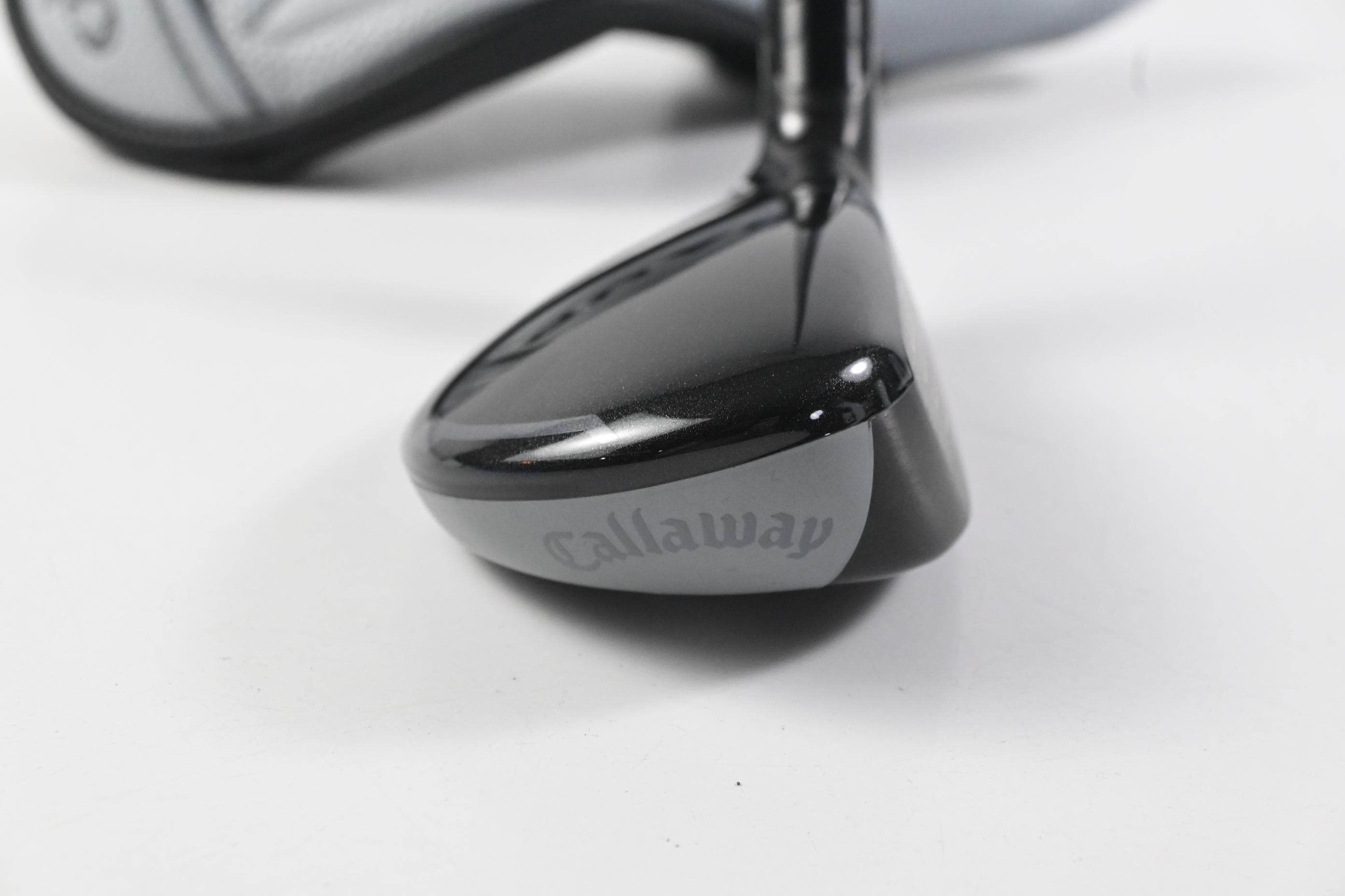 Callaway Quantum Max #3 Hybrid / 19 Degree / Stiff Flex Denali Frost Silver 70