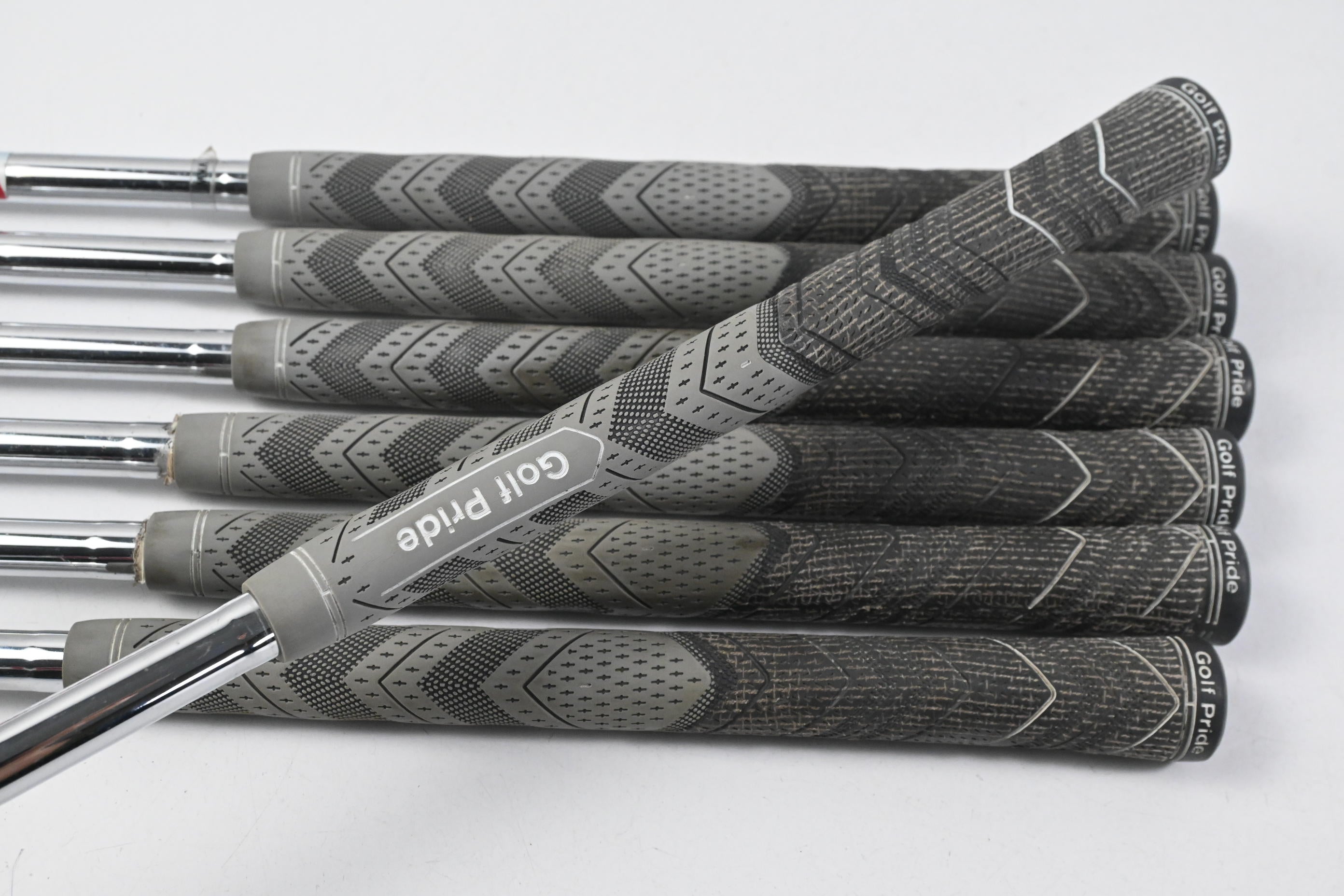 Wilson D300 Irons / 5-PW+SW / Regular Flex KBS Tour 80 Shafts