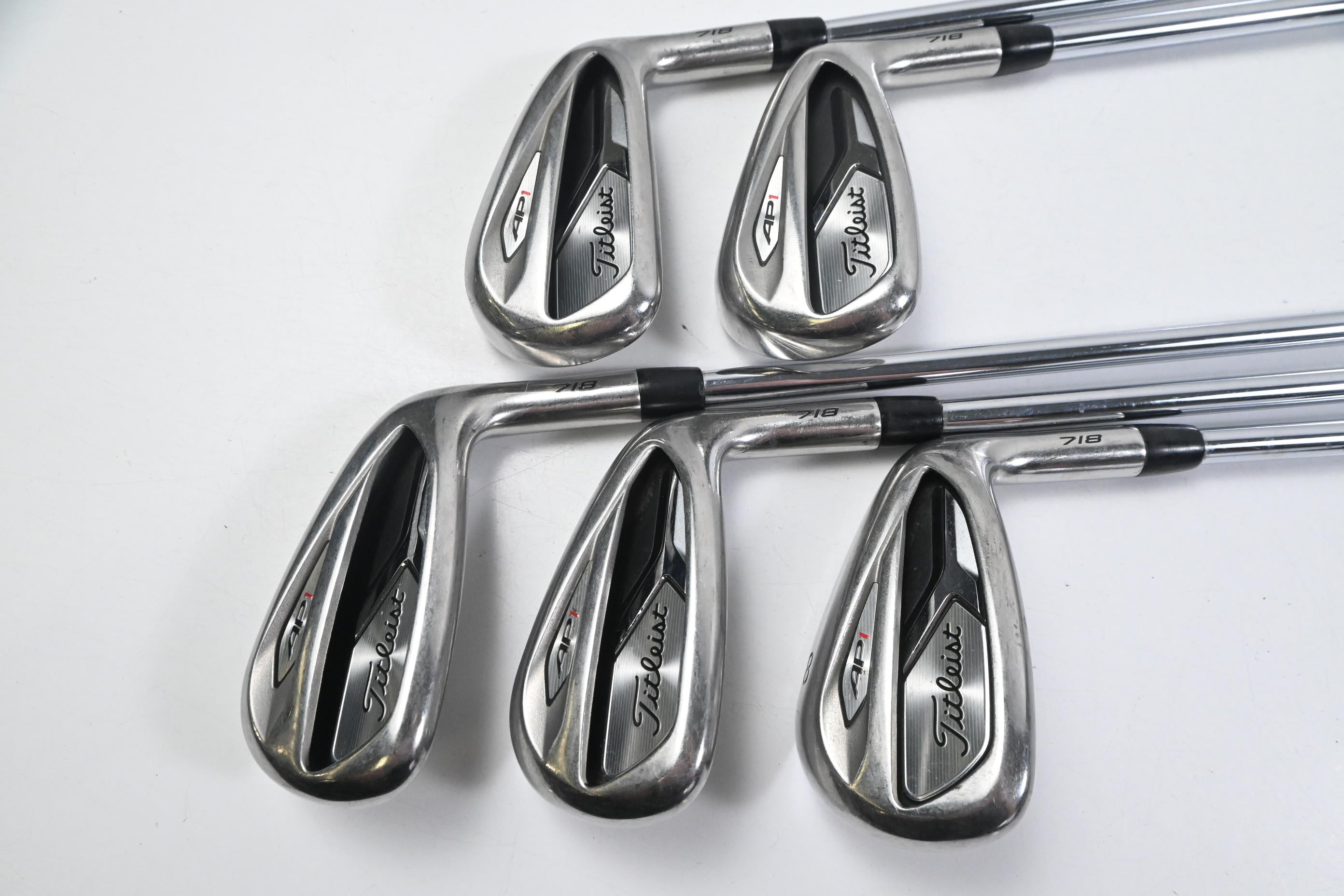 Titleist 718 AP1 Irons / 7-PW+GW / Regular Flex AMT Black R300 Shafts