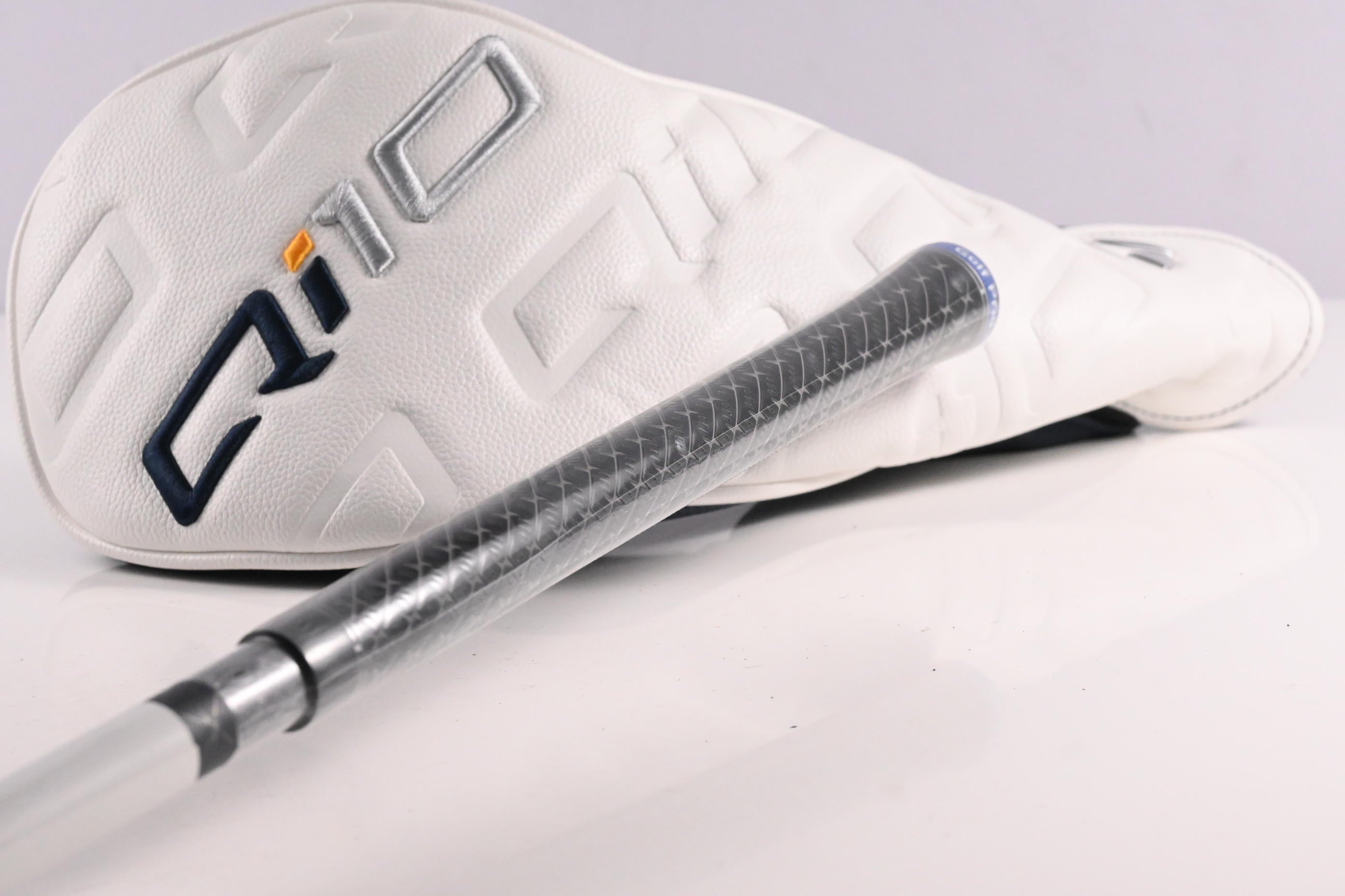 Taylormade Qi10 LS Driver / 10.5 Degree / Stiff Flex Tensei AV Limited White 65