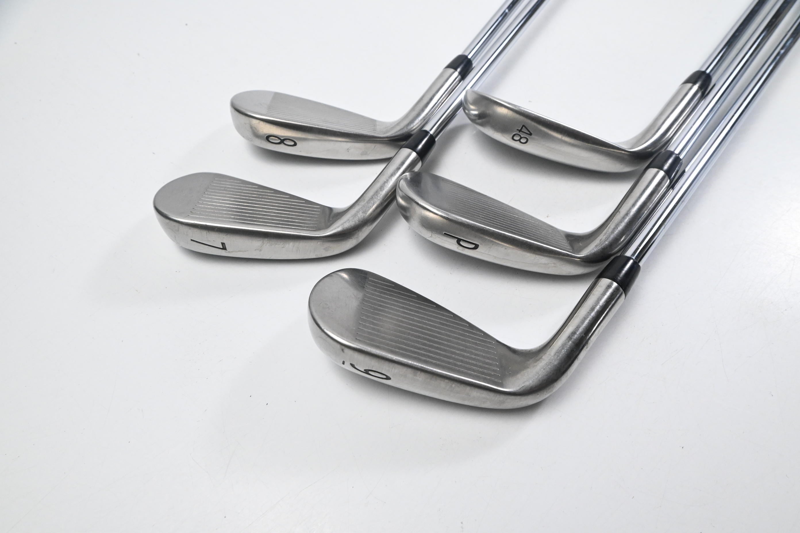 Titleist 718 AP1 Irons / 7-PW+GW / Regular Flex AMT Black R300 Shafts